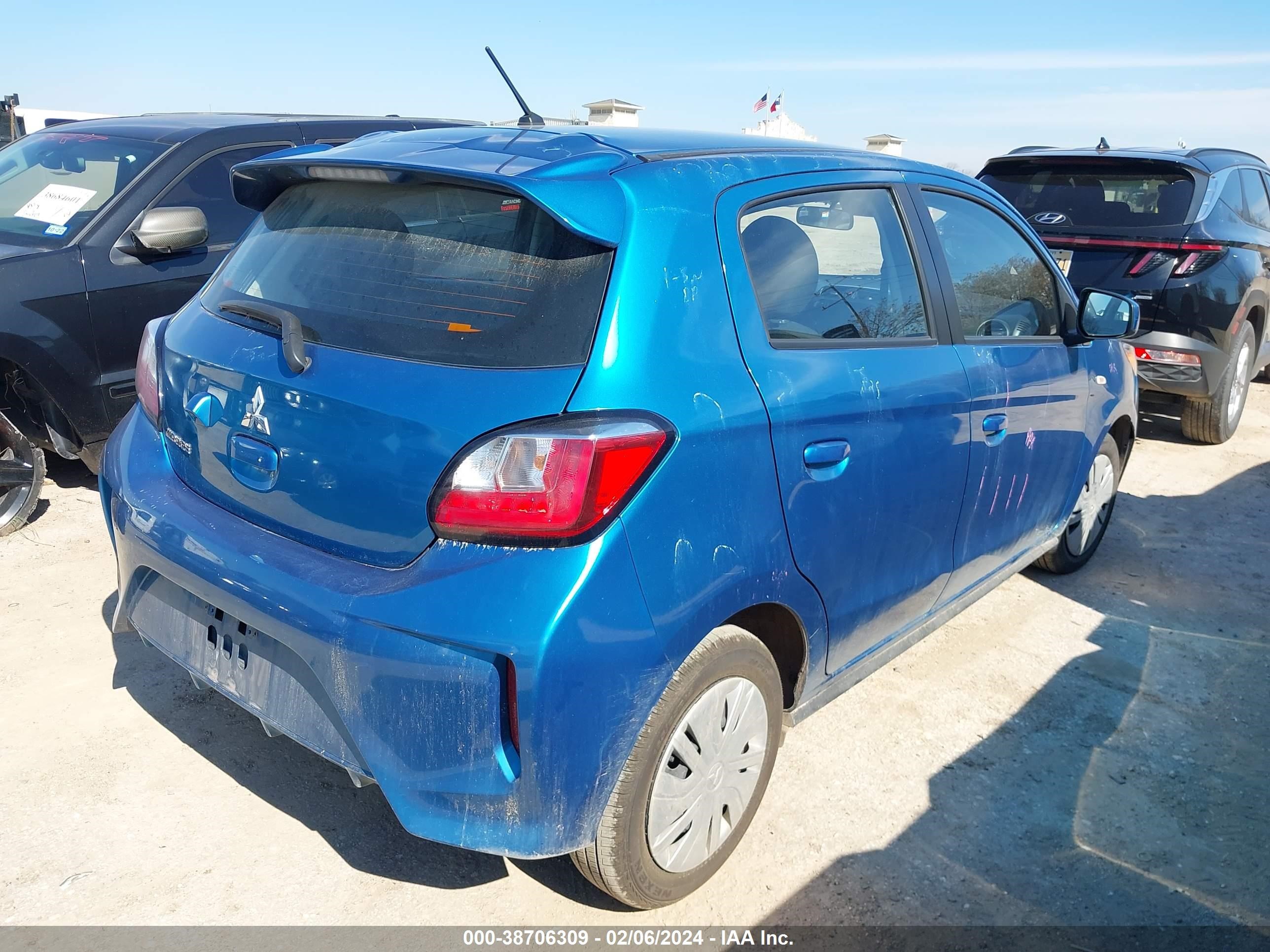 Photo 3 VIN: ML32AUHJ1MH011433 - MITSUBISHI MIRAGE 