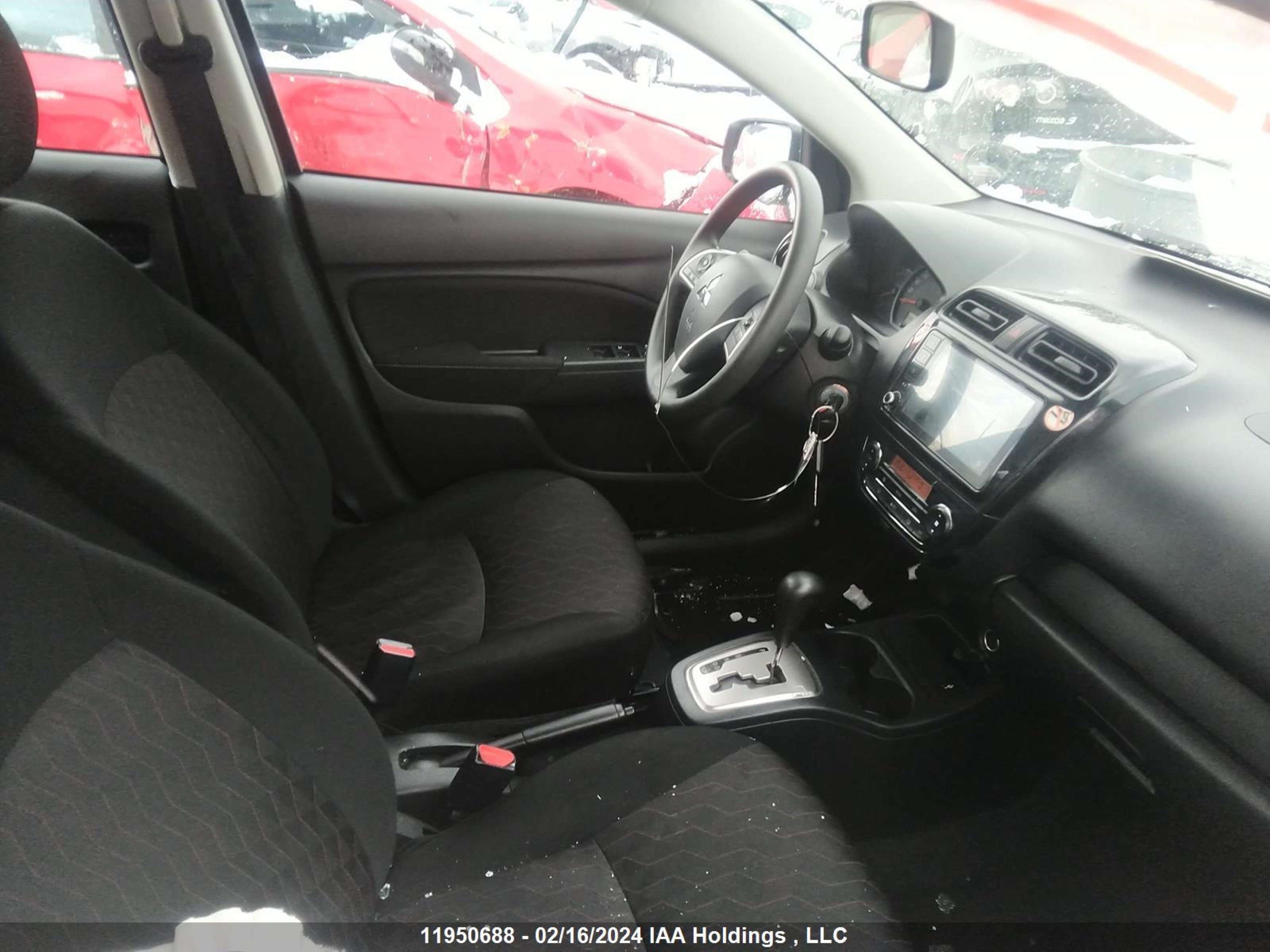 Photo 4 VIN: ML32AUHJ2NH004931 - MITSUBISHI MIRAGE 