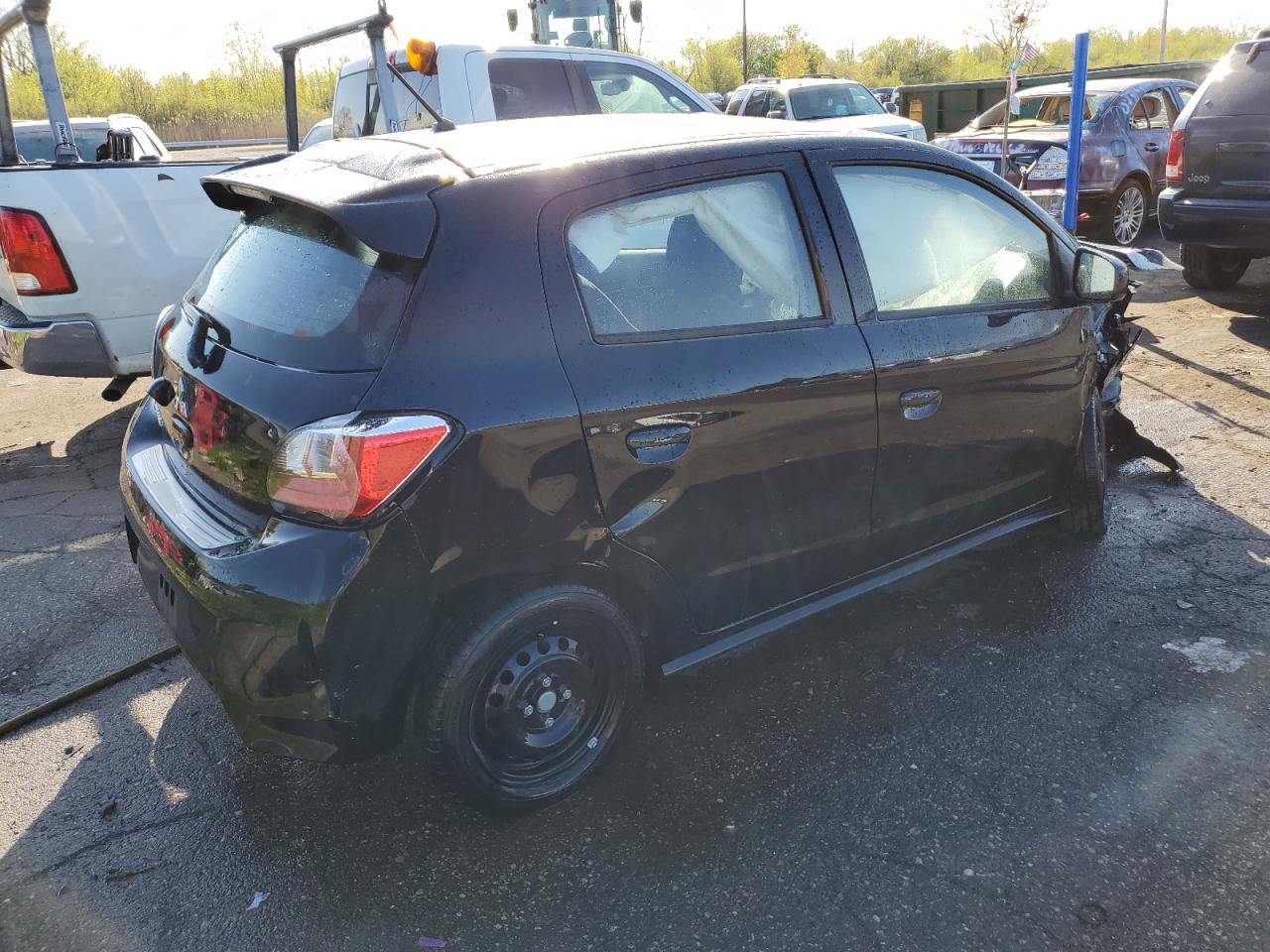 Photo 2 VIN: ML32AUHJ2PH002227 - MITSUBISHI MIRAGE 