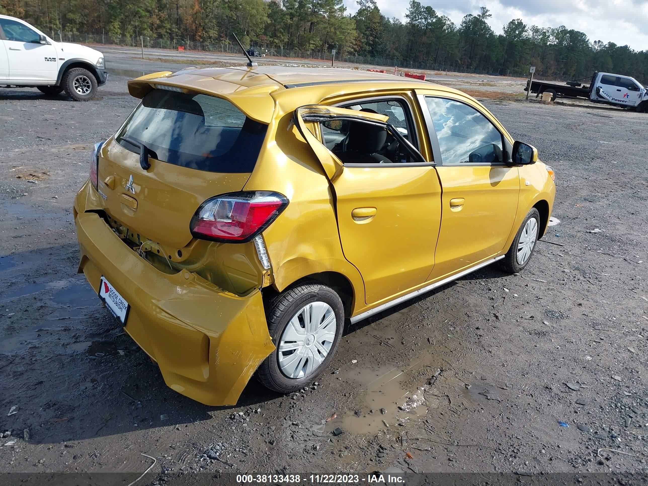 Photo 3 VIN: ML32AUHJ2RH000853 - MITSUBISHI MIRAGE 