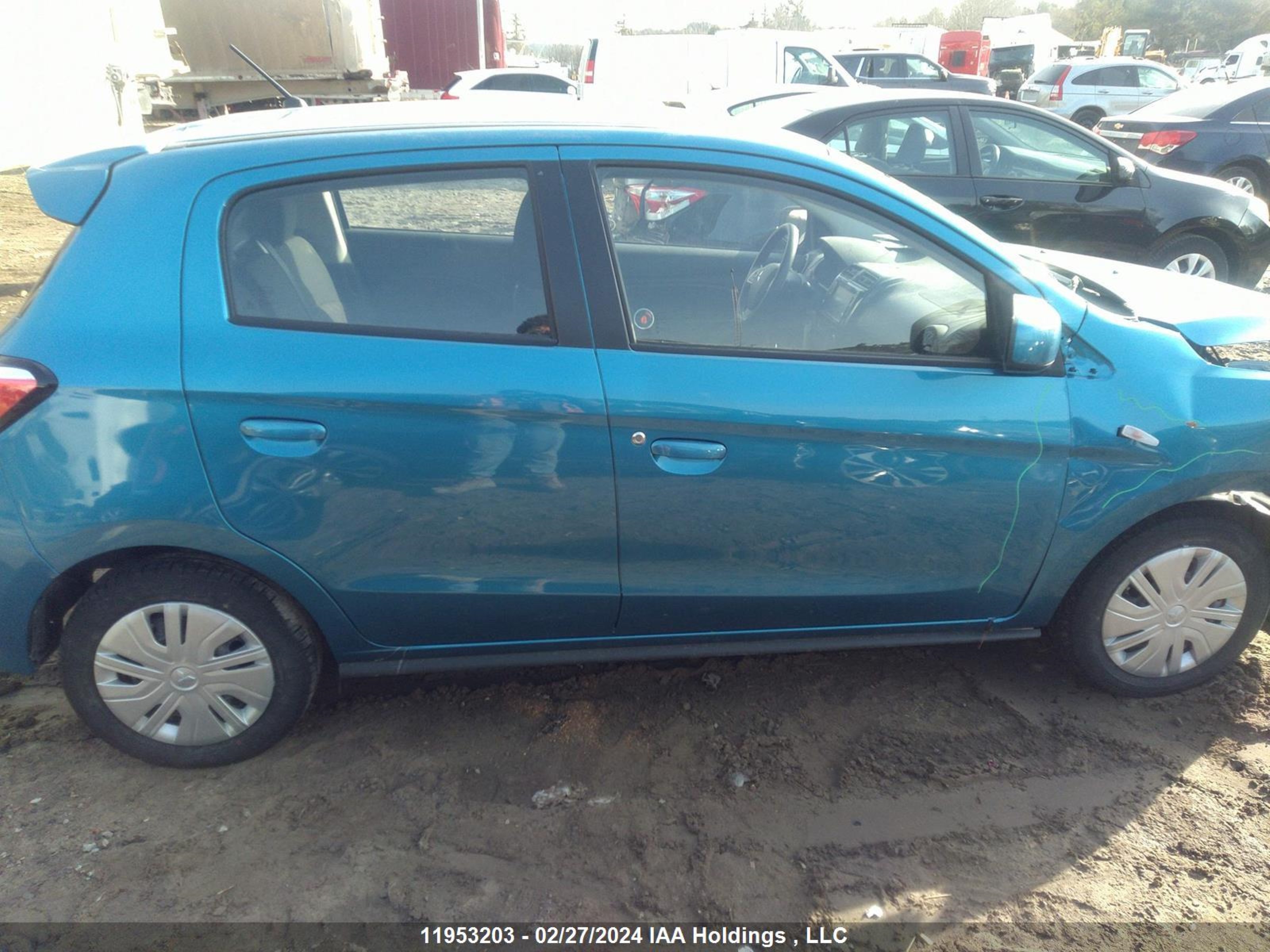 Photo 13 VIN: ML32AUHJ3PH003810 - MITSUBISHI MIRAGE 