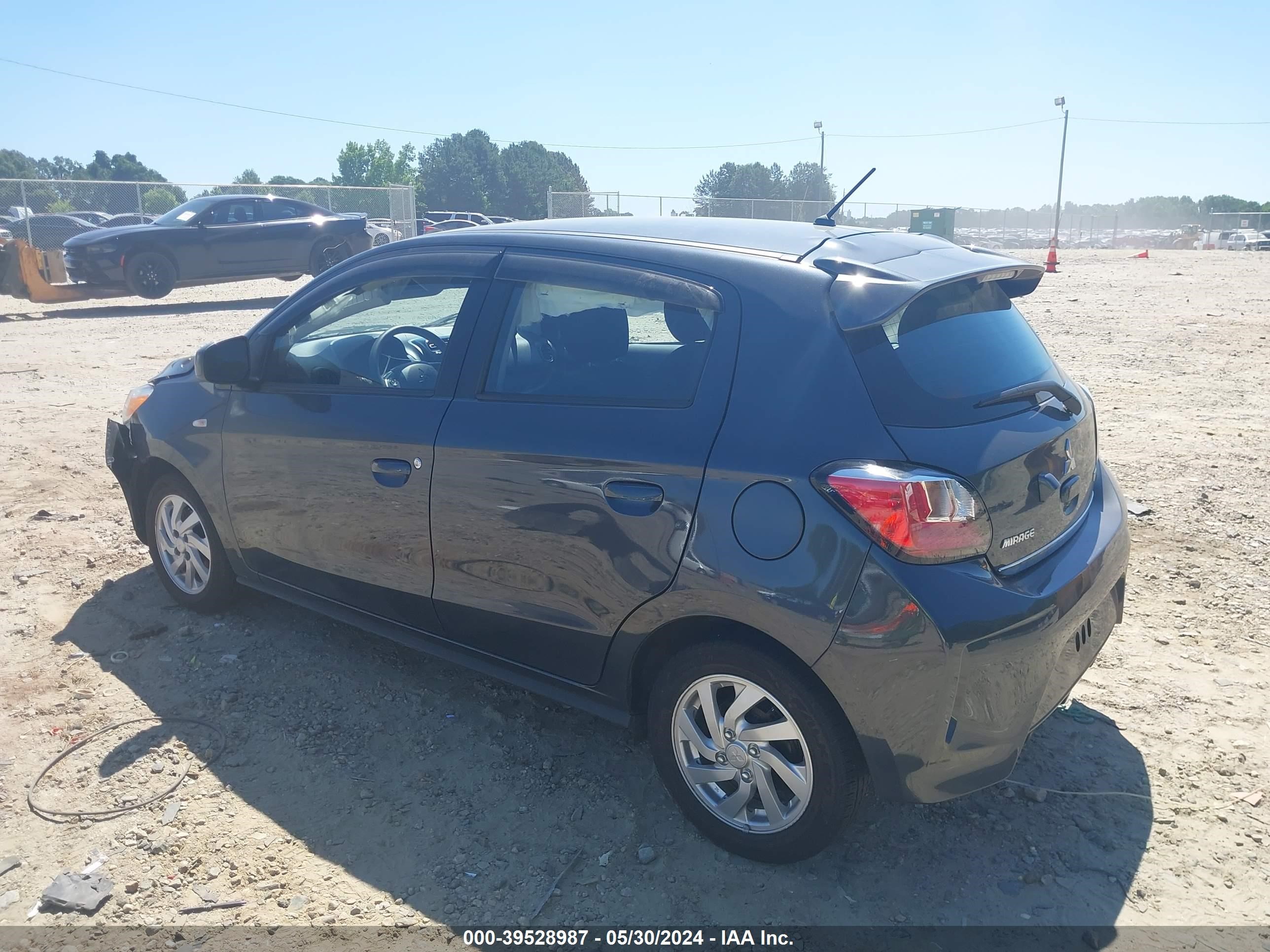 Photo 2 VIN: ML32AUHJ3RH001042 - MITSUBISHI MIRAGE 