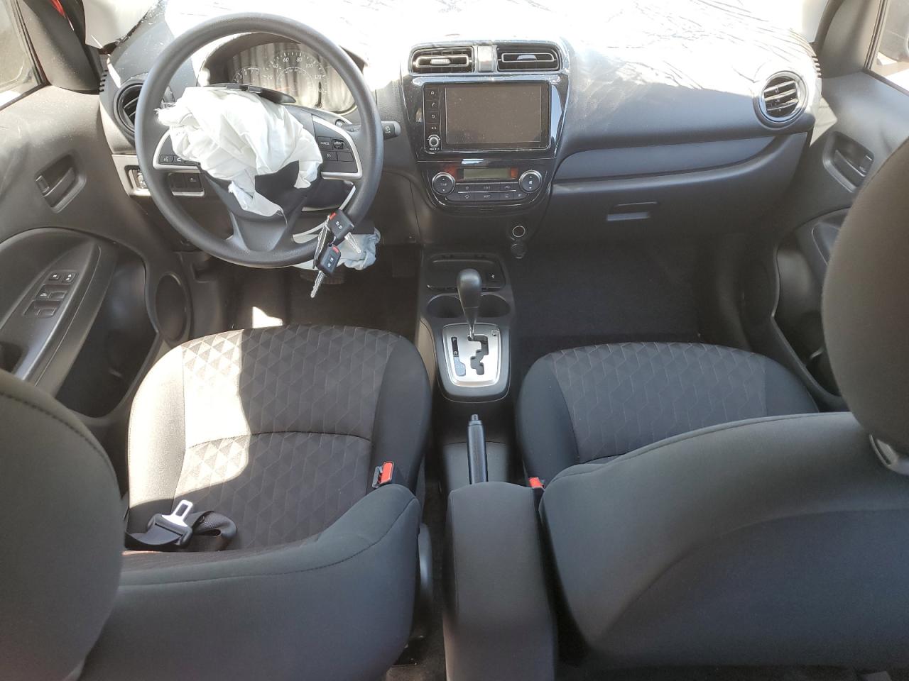 Photo 7 VIN: ML32AUHJ4RH001843 - MITSUBISHI MIRAGE 