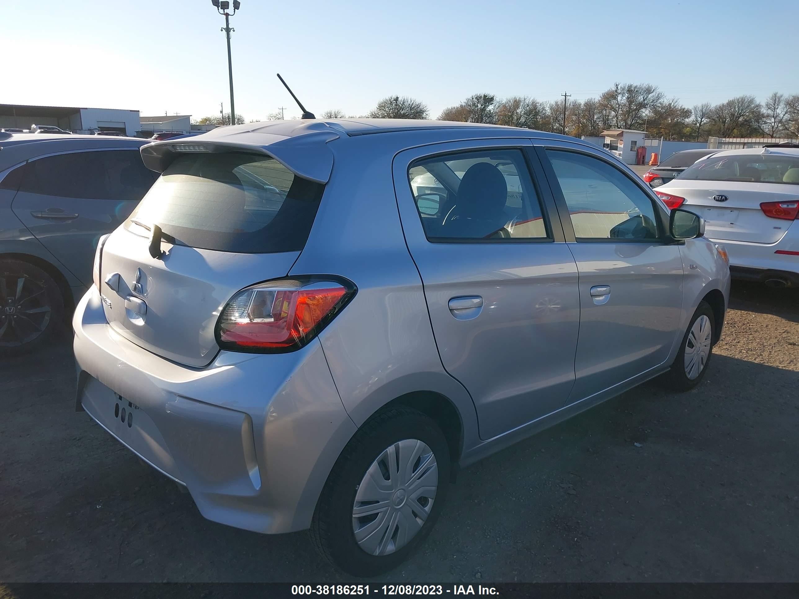 Photo 3 VIN: ML32AUHJ5NH007743 - MITSUBISHI MIRAGE 