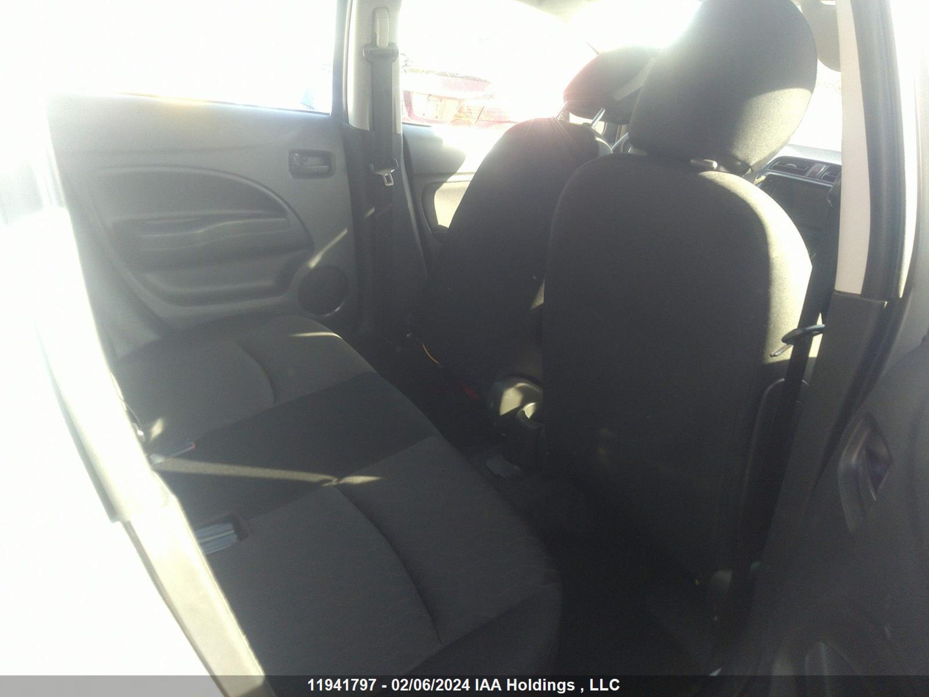 Photo 7 VIN: ML32AUHJ7NH003905 - MITSUBISHI MIRAGE 