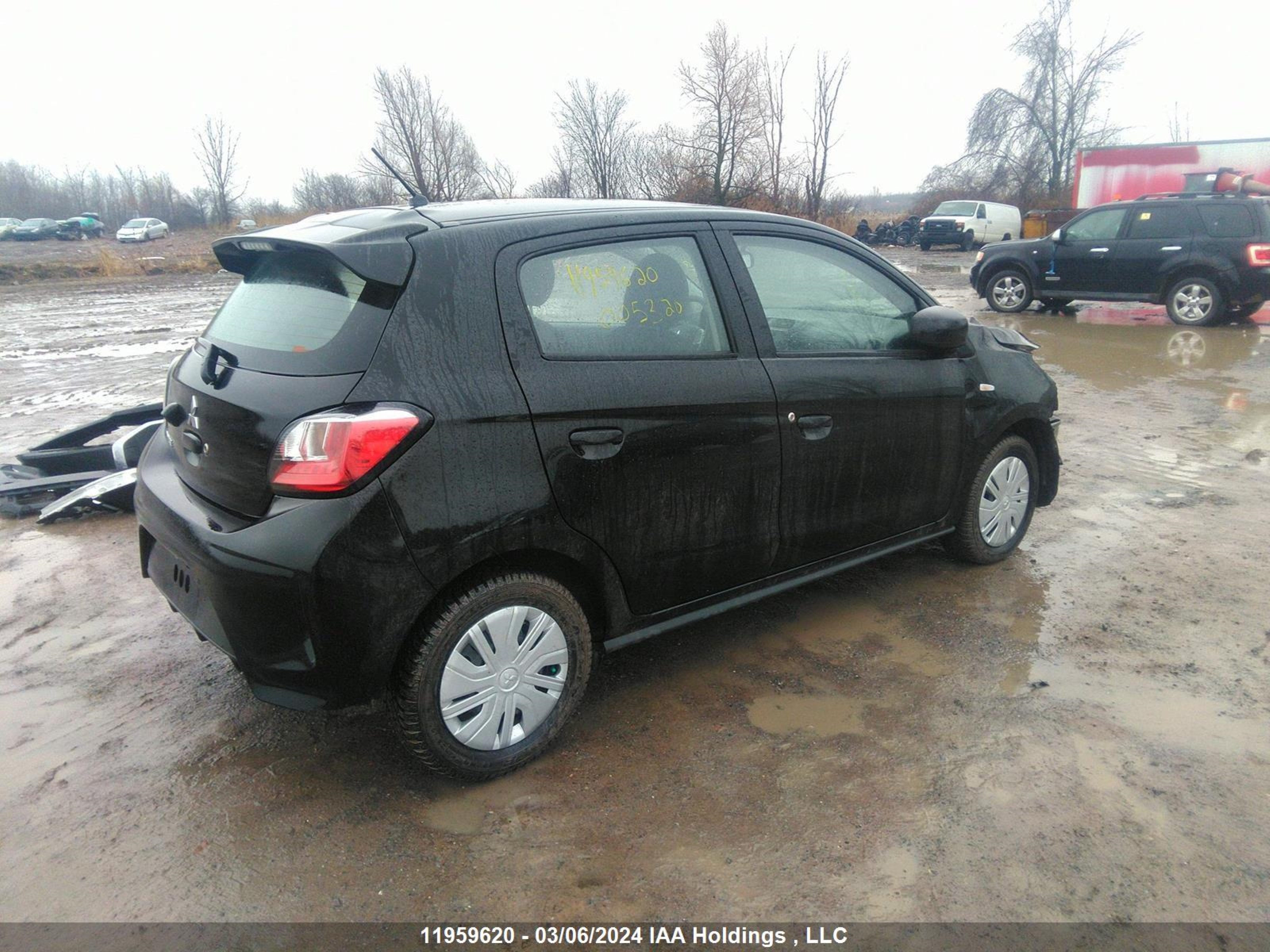 Photo 3 VIN: ML32AUHJ7PH005320 - MITSUBISHI MIRAGE 