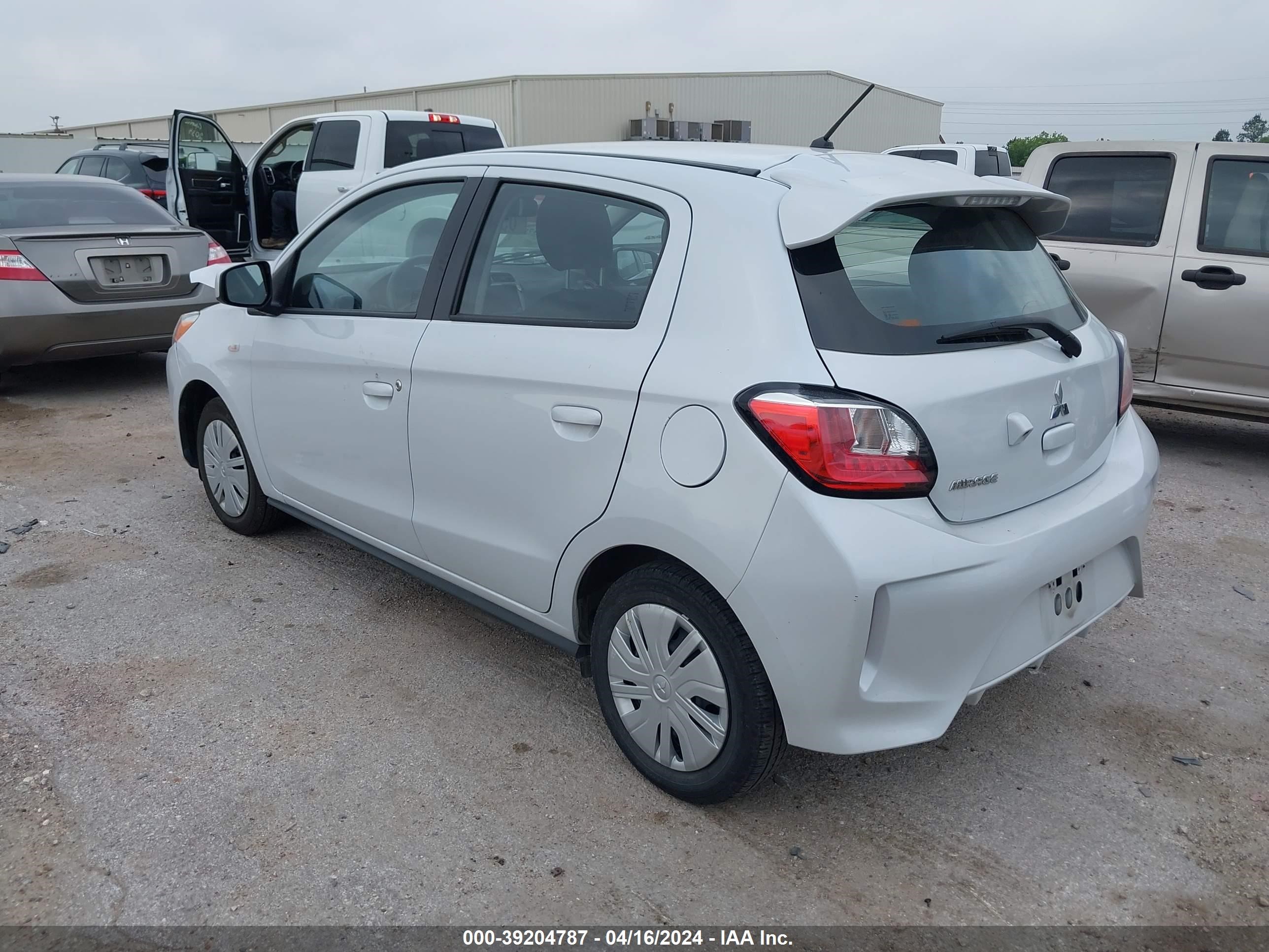 Photo 2 VIN: ML32AUHJ8MH012952 - MITSUBISHI MIRAGE 