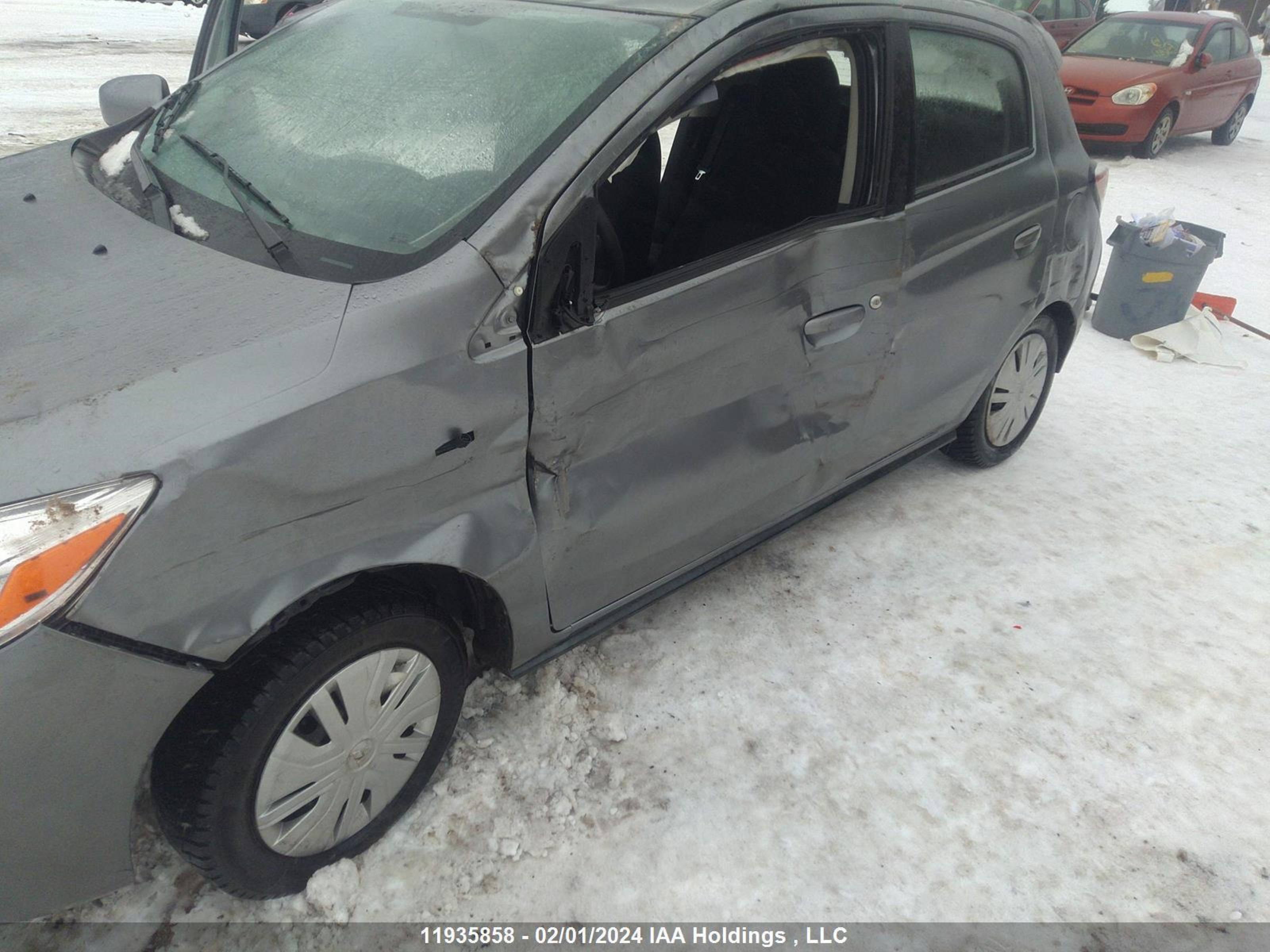 Photo 5 VIN: ML32AUHJ8NH004321 - MITSUBISHI MIRAGE 