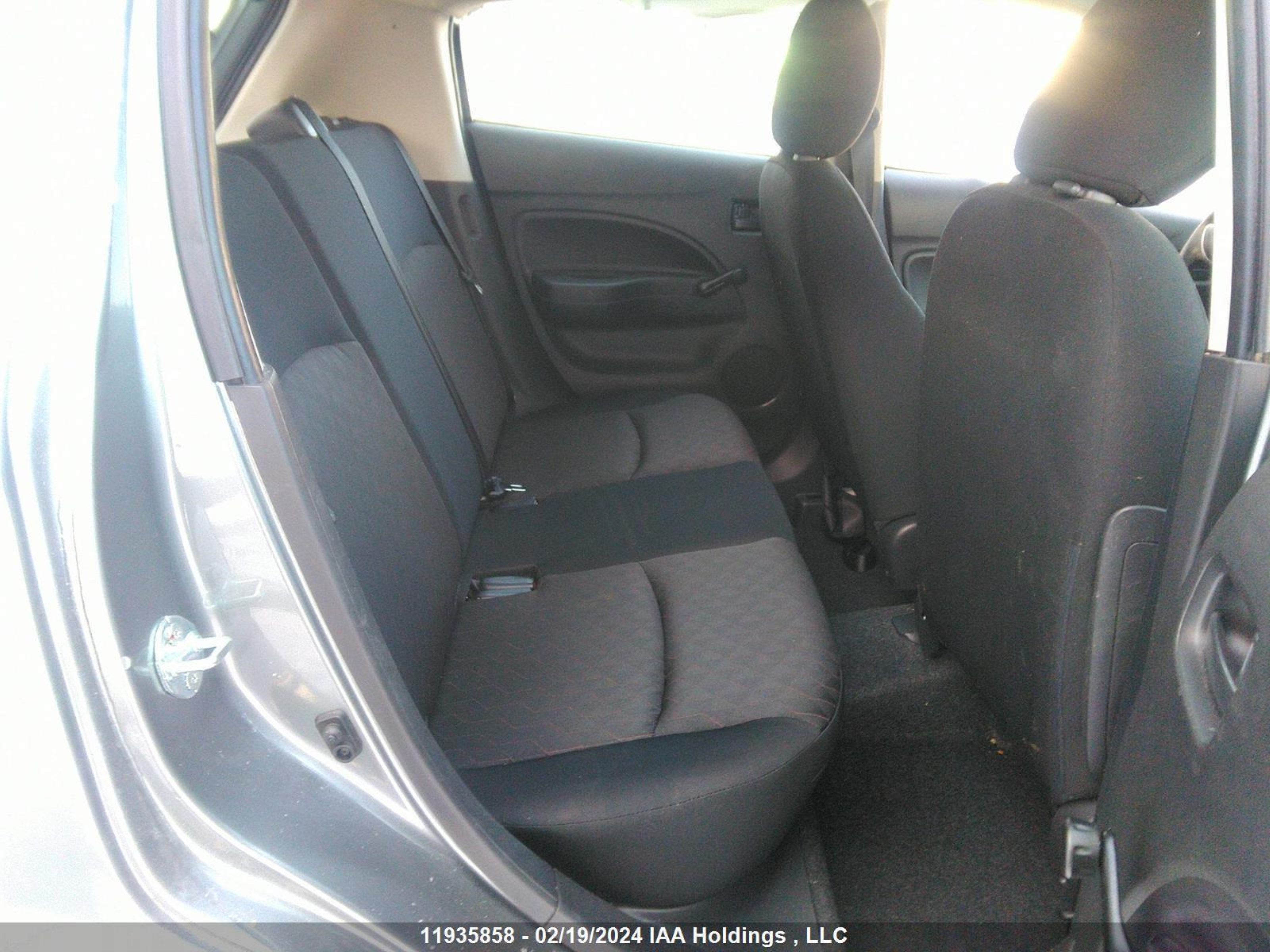 Photo 7 VIN: ML32AUHJ8NH004321 - MITSUBISHI MIRAGE 