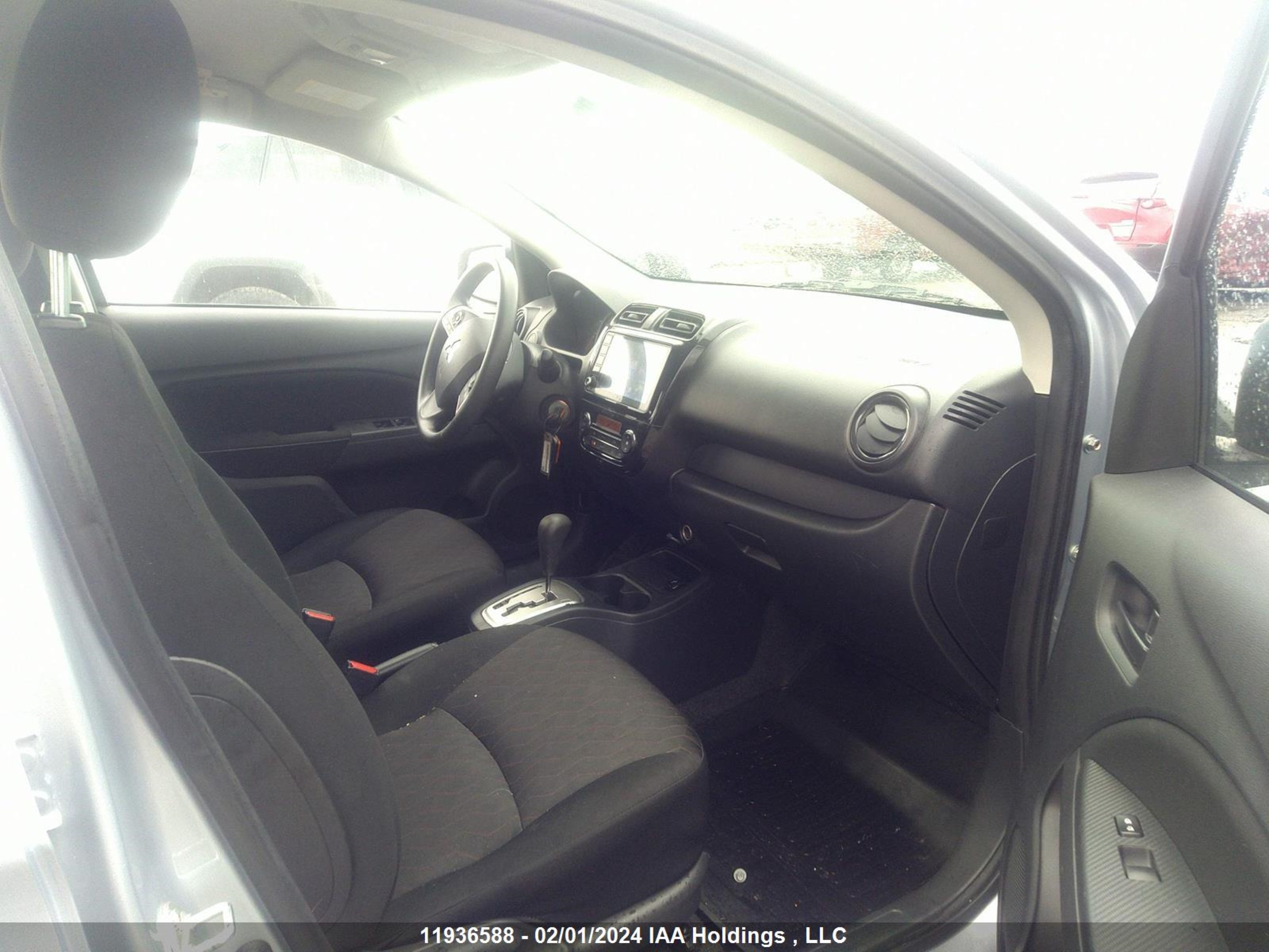 Photo 4 VIN: ML32AUHJXMH005470 - MITSUBISHI MIRAGE 