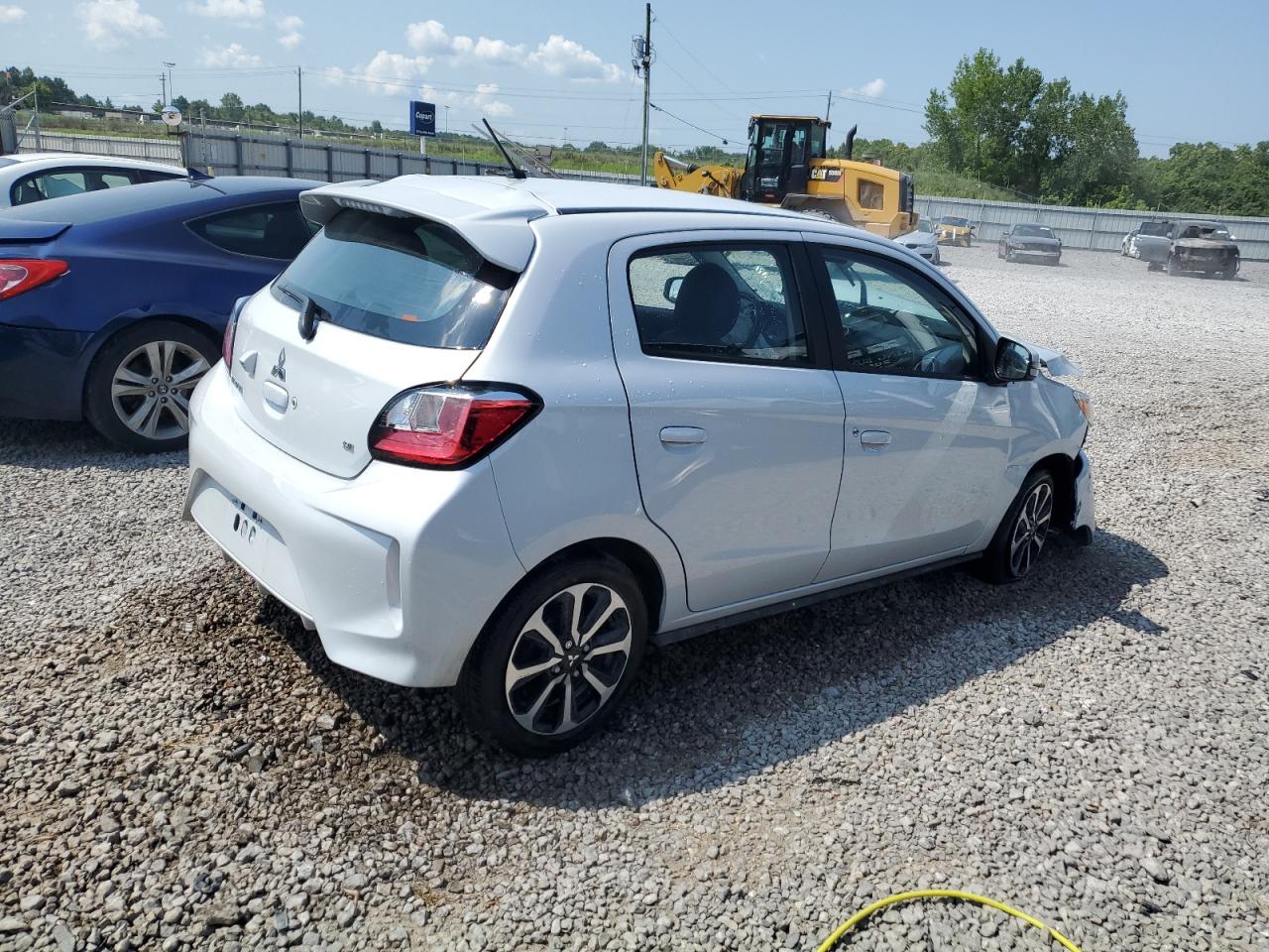 Photo 2 VIN: ML32AWHJ5PH003576 - MITSUBISHI MIRAGE 