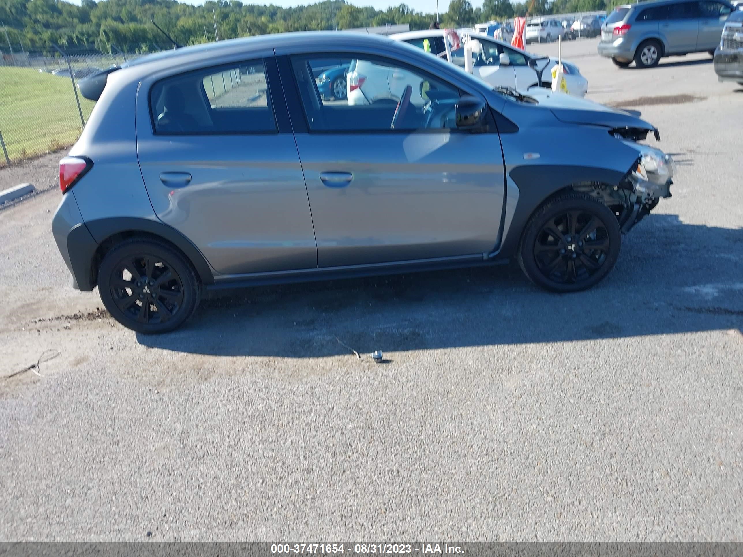 Photo 12 VIN: ML32AWHJXPH000494 - MITSUBISHI MIRAGE 