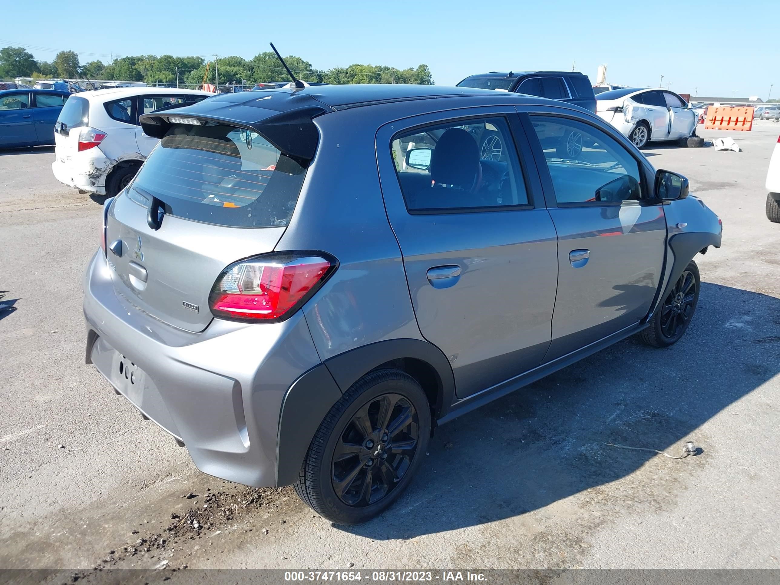 Photo 3 VIN: ML32AWHJXPH000494 - MITSUBISHI MIRAGE 