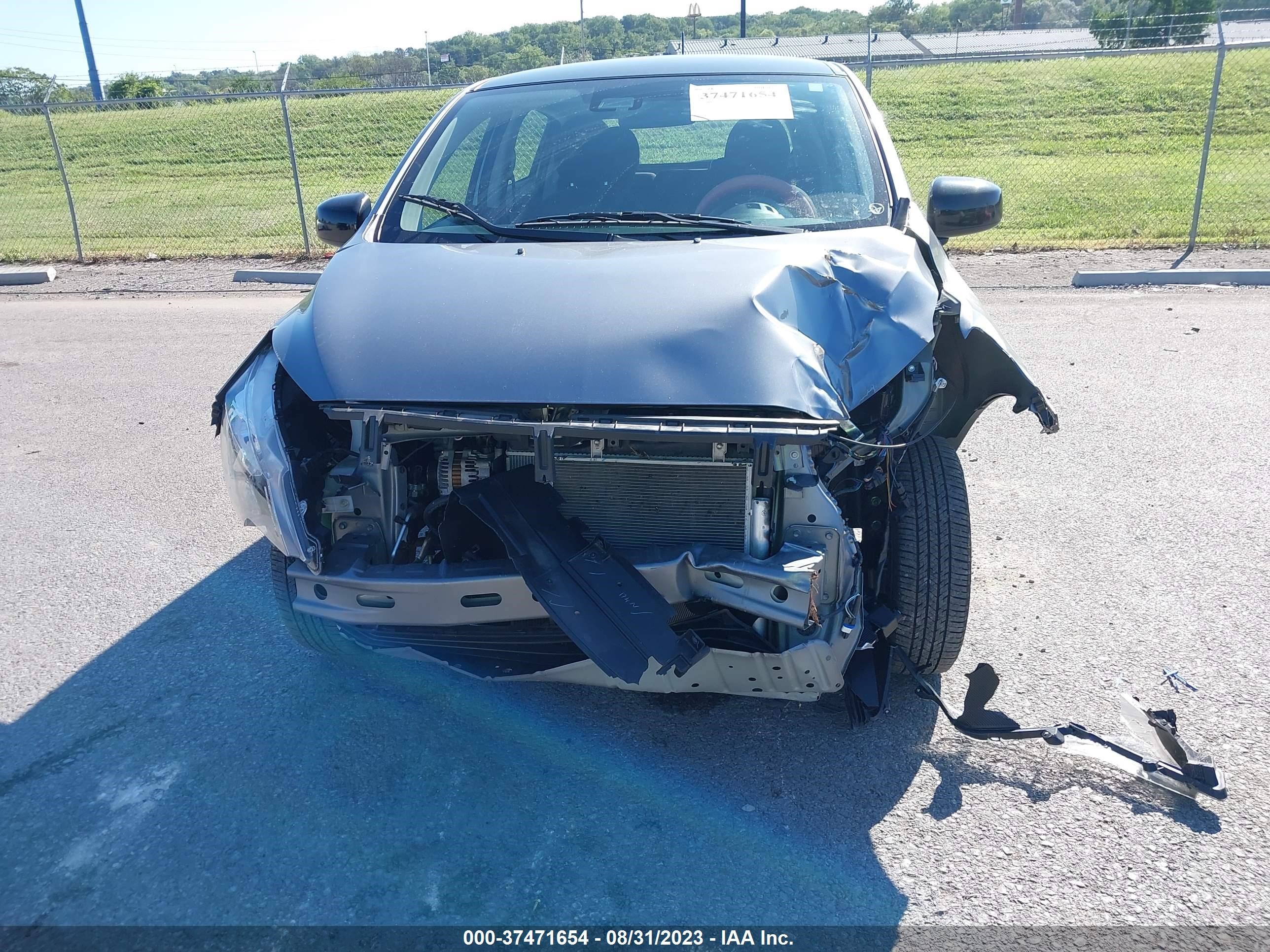 Photo 5 VIN: ML32AWHJXPH000494 - MITSUBISHI MIRAGE 