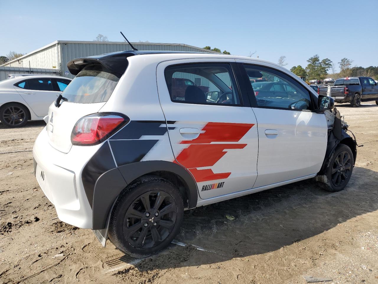 Photo 2 VIN: ML32AWHJXPH005436 - MITSUBISHI MIRAGE 