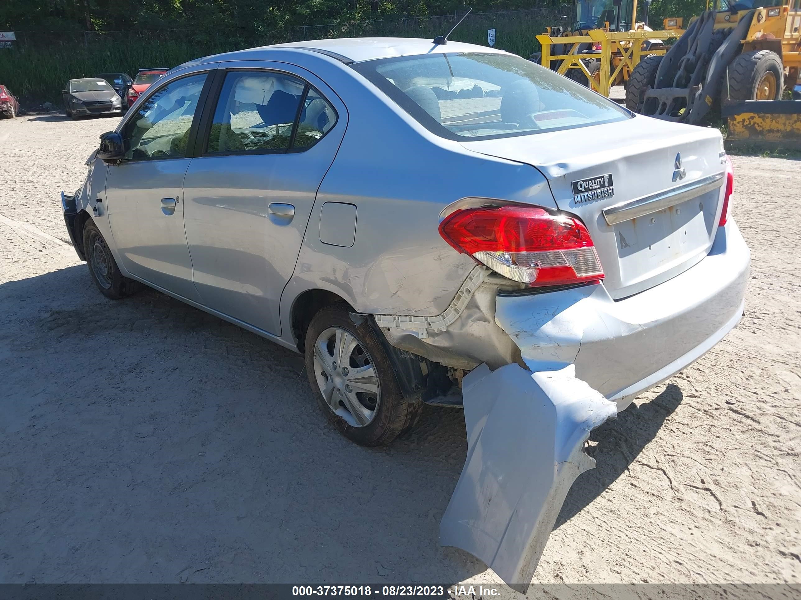 Photo 2 VIN: ML32F3FJ0HHF11882 - MITSUBISHI MIRAGE 