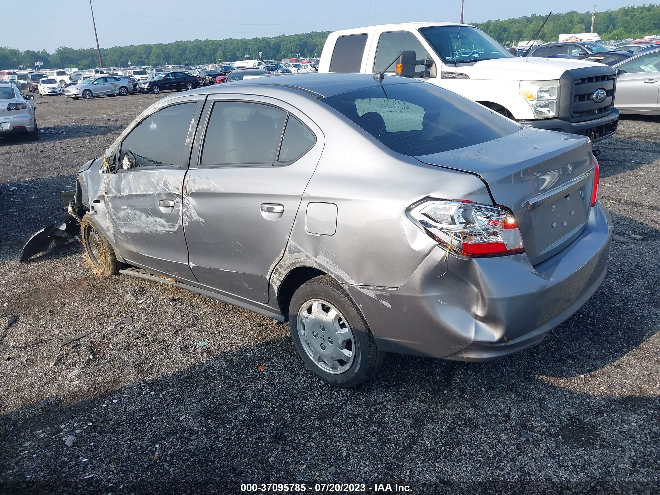 Photo 2 VIN: ML32F3FJ0LHF12216 - MITSUBISHI MIRAGE 