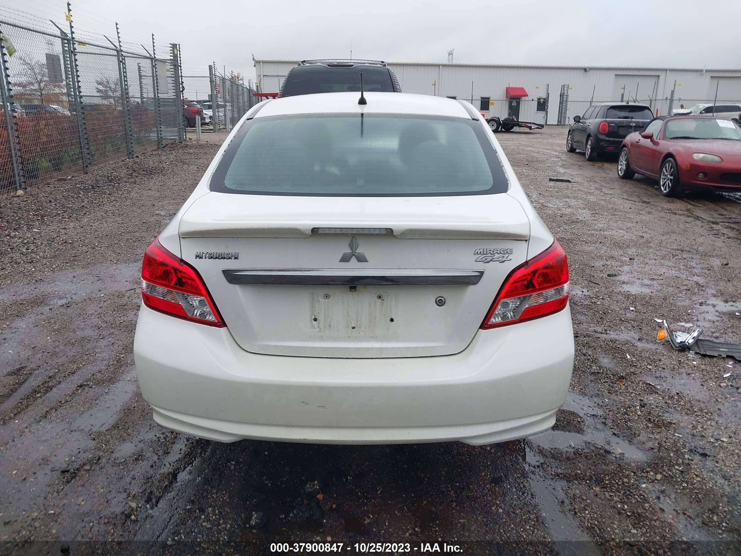 Photo 15 VIN: ML32F3FJ1HHF19411 - MITSUBISHI MIRAGE 