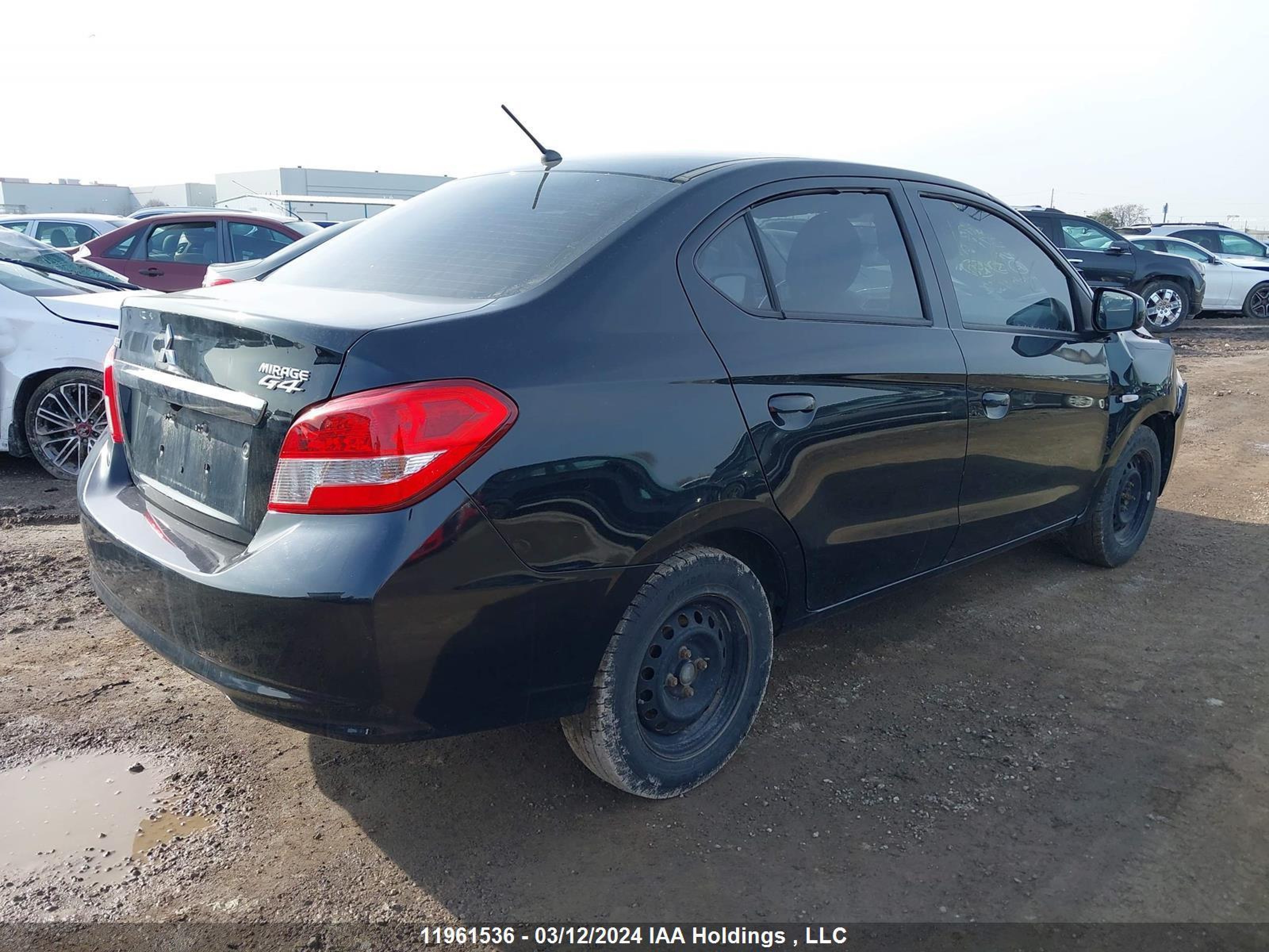 Photo 3 VIN: ML32F3FJ2JHF10271 - MITSUBISHI MIRAGE 