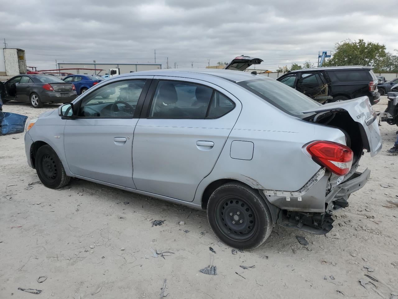 Photo 1 VIN: ML32F3FJ3HHF16090 - MITSUBISHI MIRAGE 