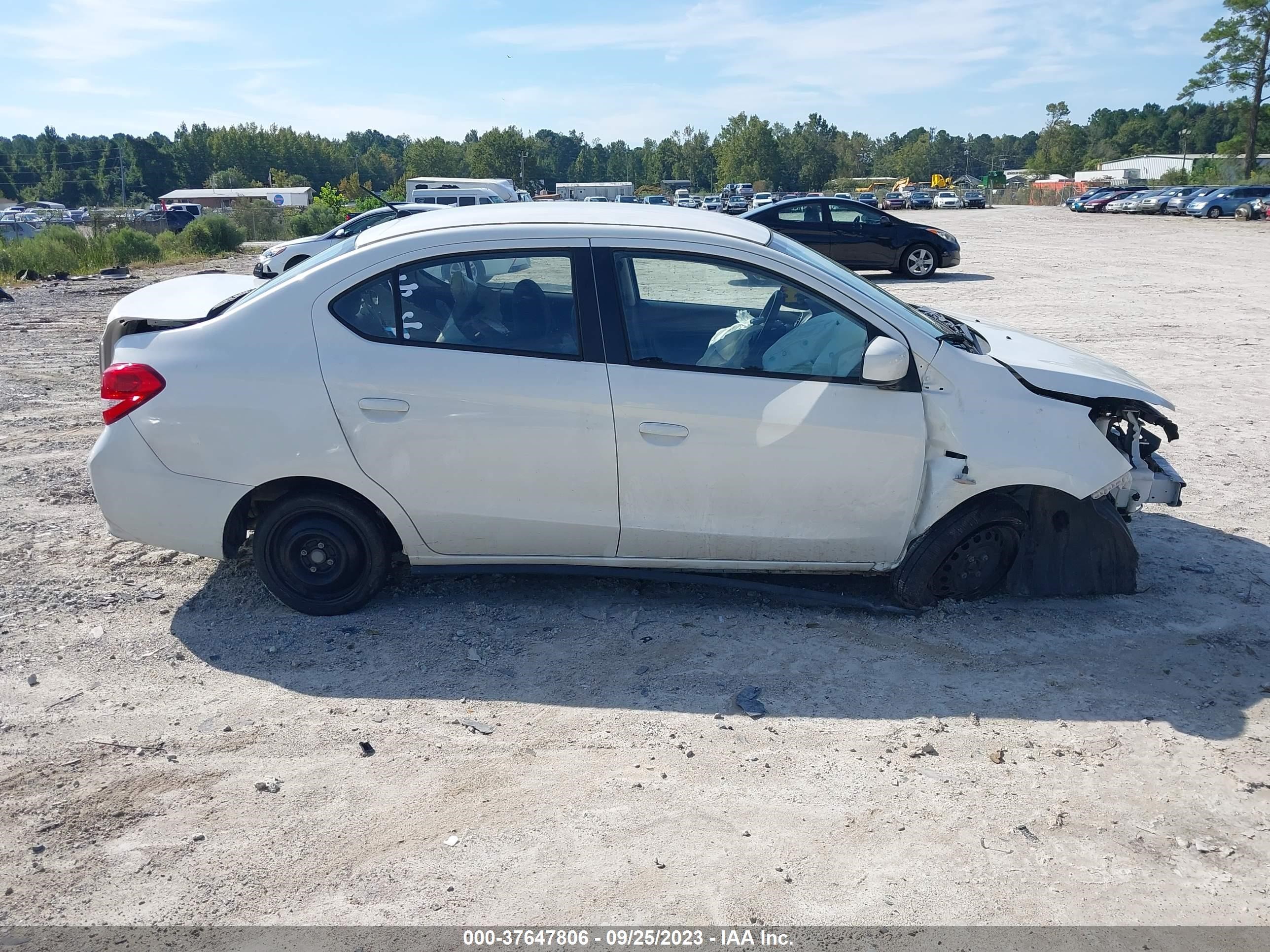 Photo 13 VIN: ML32F3FJ7LHF07952 - MITSUBISHI MIRAGE 