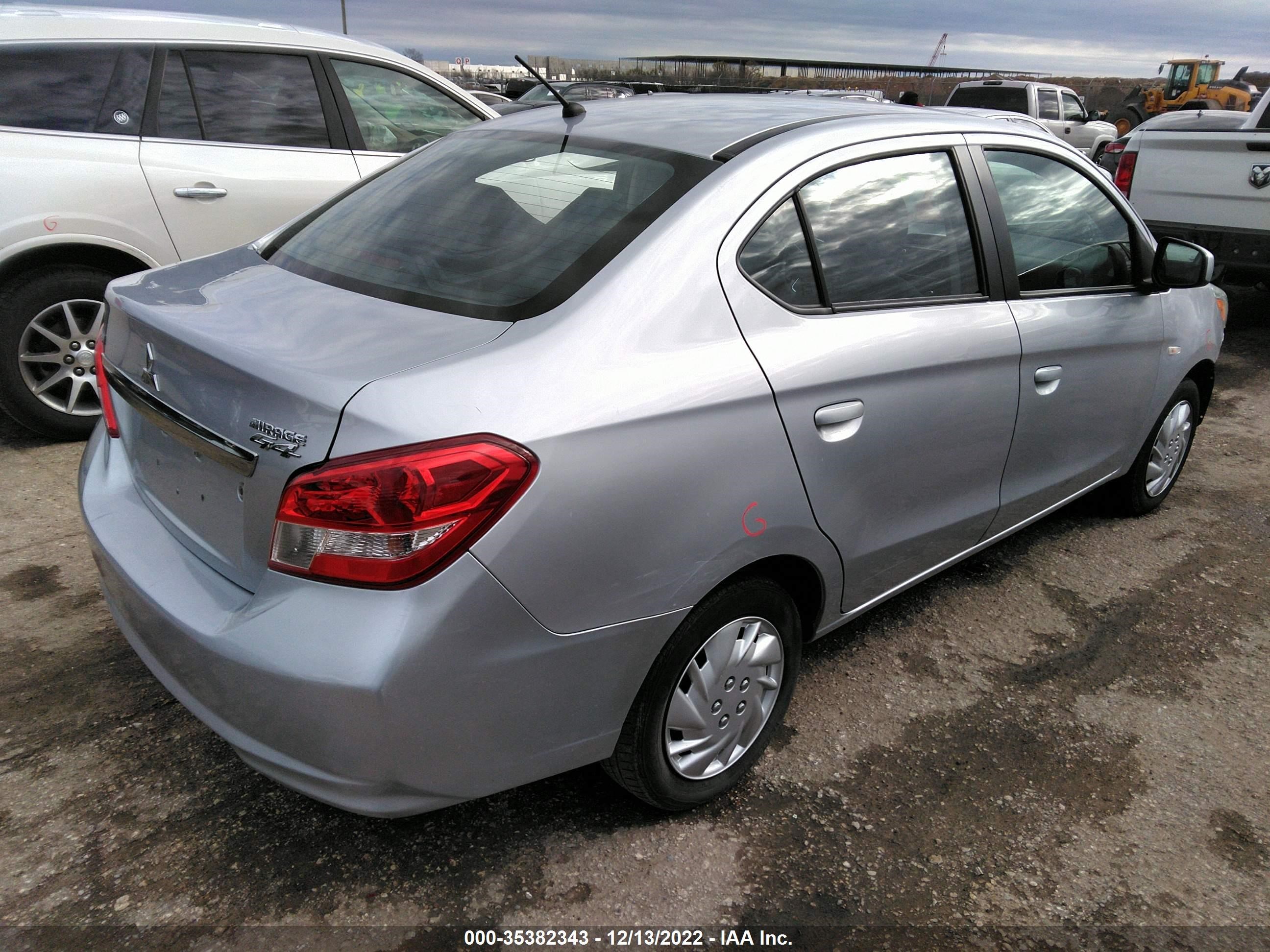 Photo 3 VIN: ML32F3FJ9HHF05367 - MITSUBISHI MIRAGE 