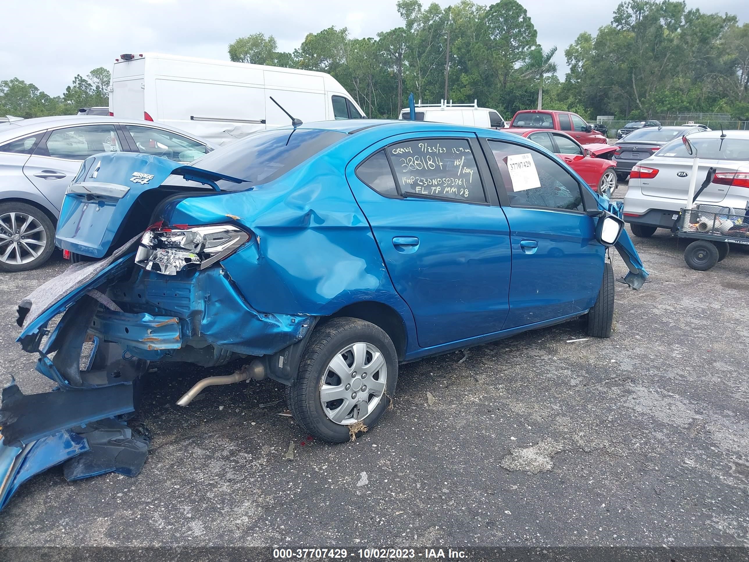 Photo 3 VIN: ML32F3FJ9JHF04922 - MITSUBISHI MIRAGE 