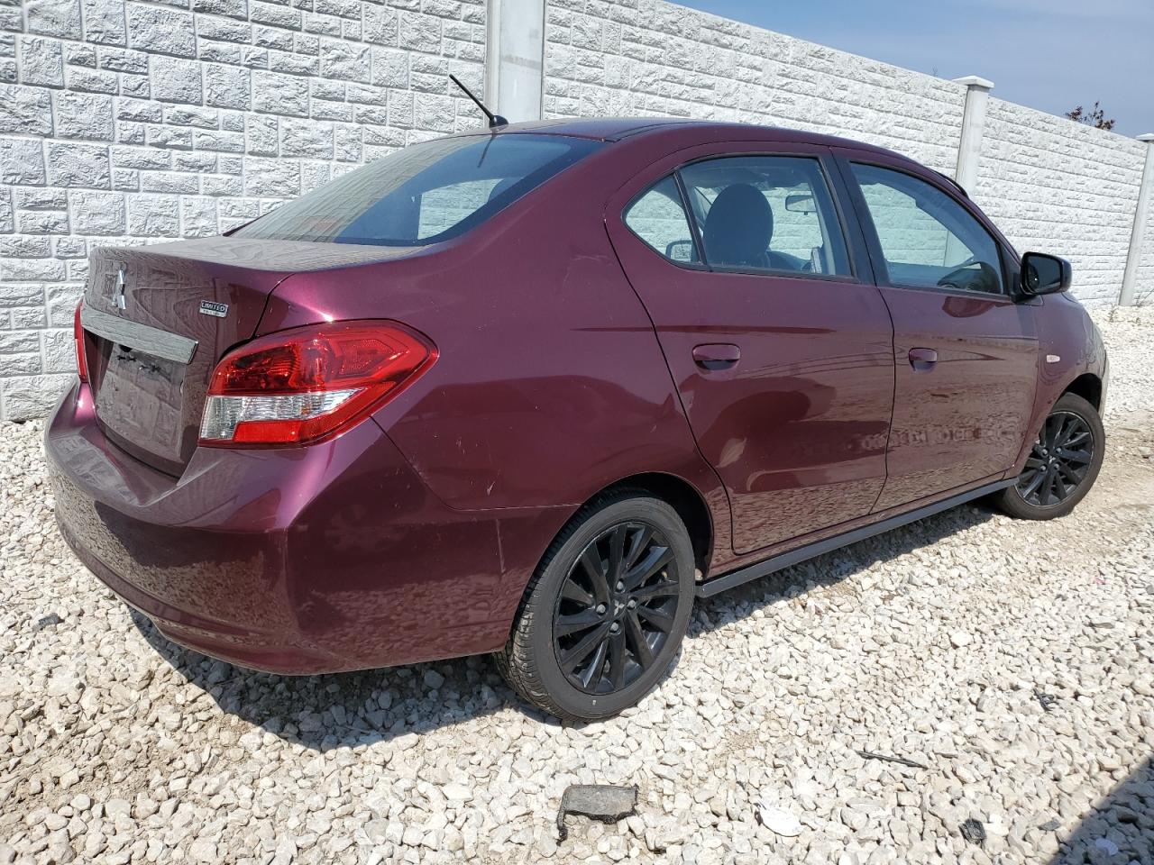 Photo 2 VIN: ML32F4FJXLHF03061 - MITSUBISHI MIRAGE 