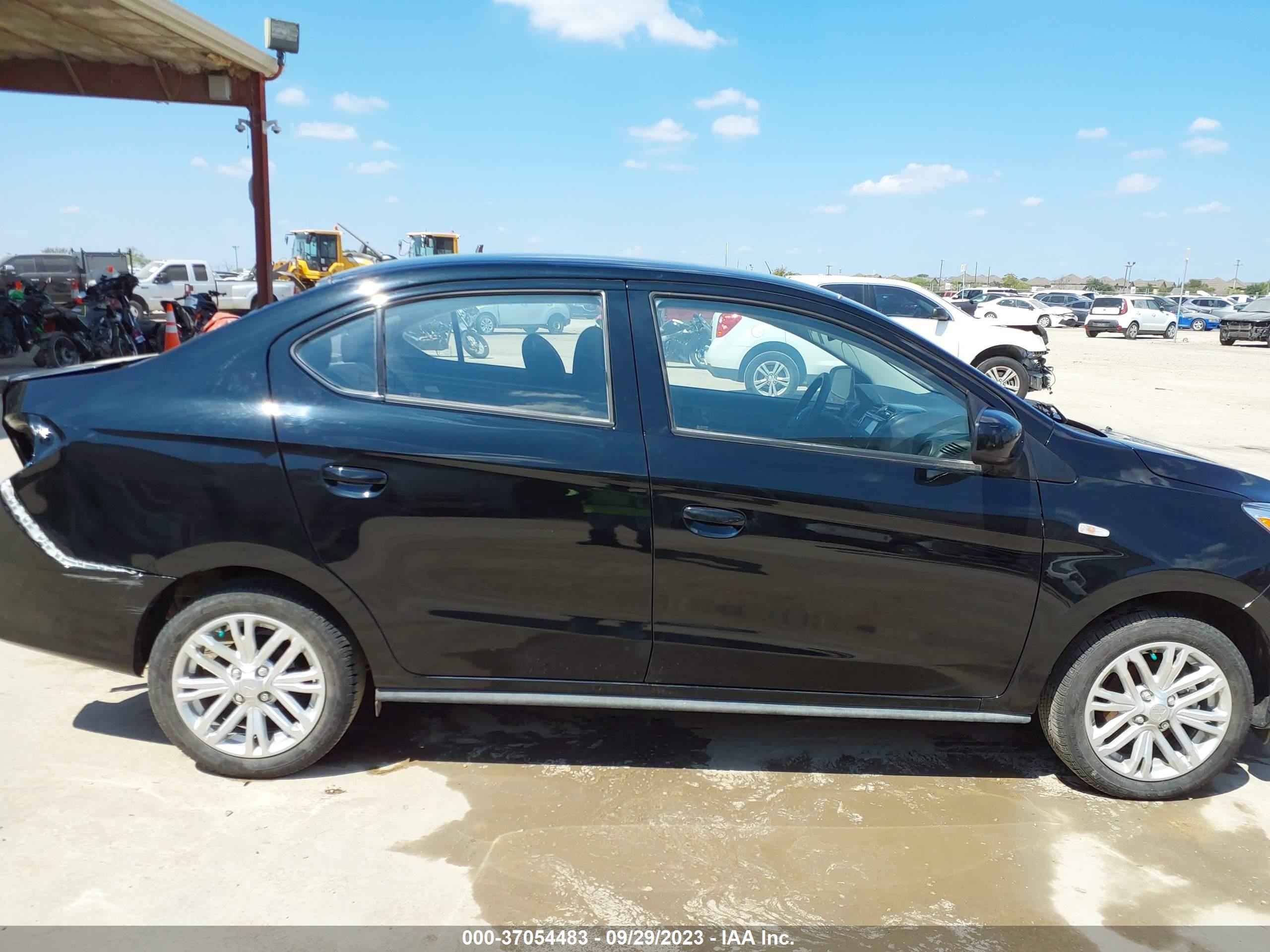 Photo 13 VIN: ML32FUFJ0PHF00868 - MITSUBISHI MIRAGE 