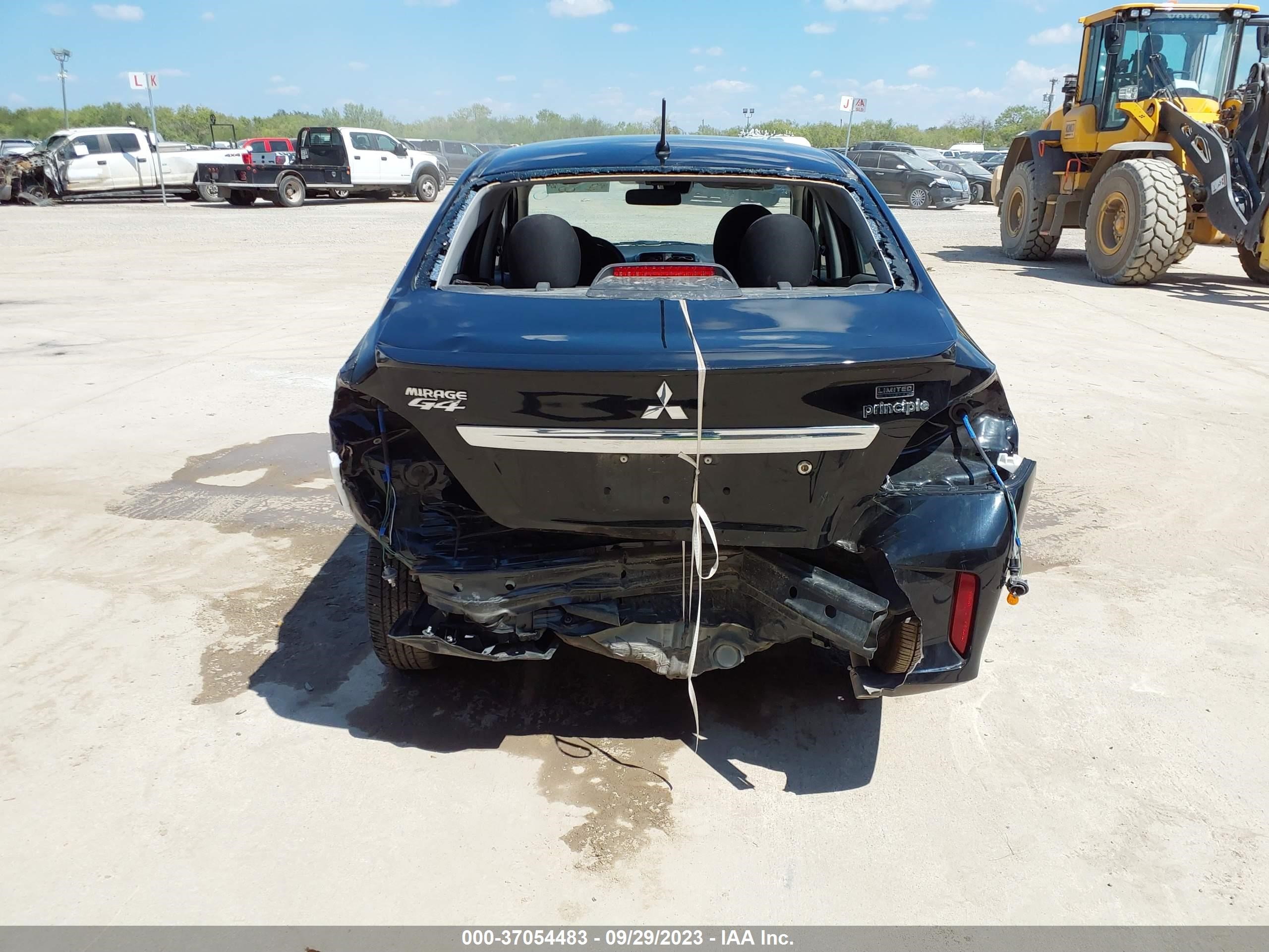 Photo 16 VIN: ML32FUFJ0PHF00868 - MITSUBISHI MIRAGE 