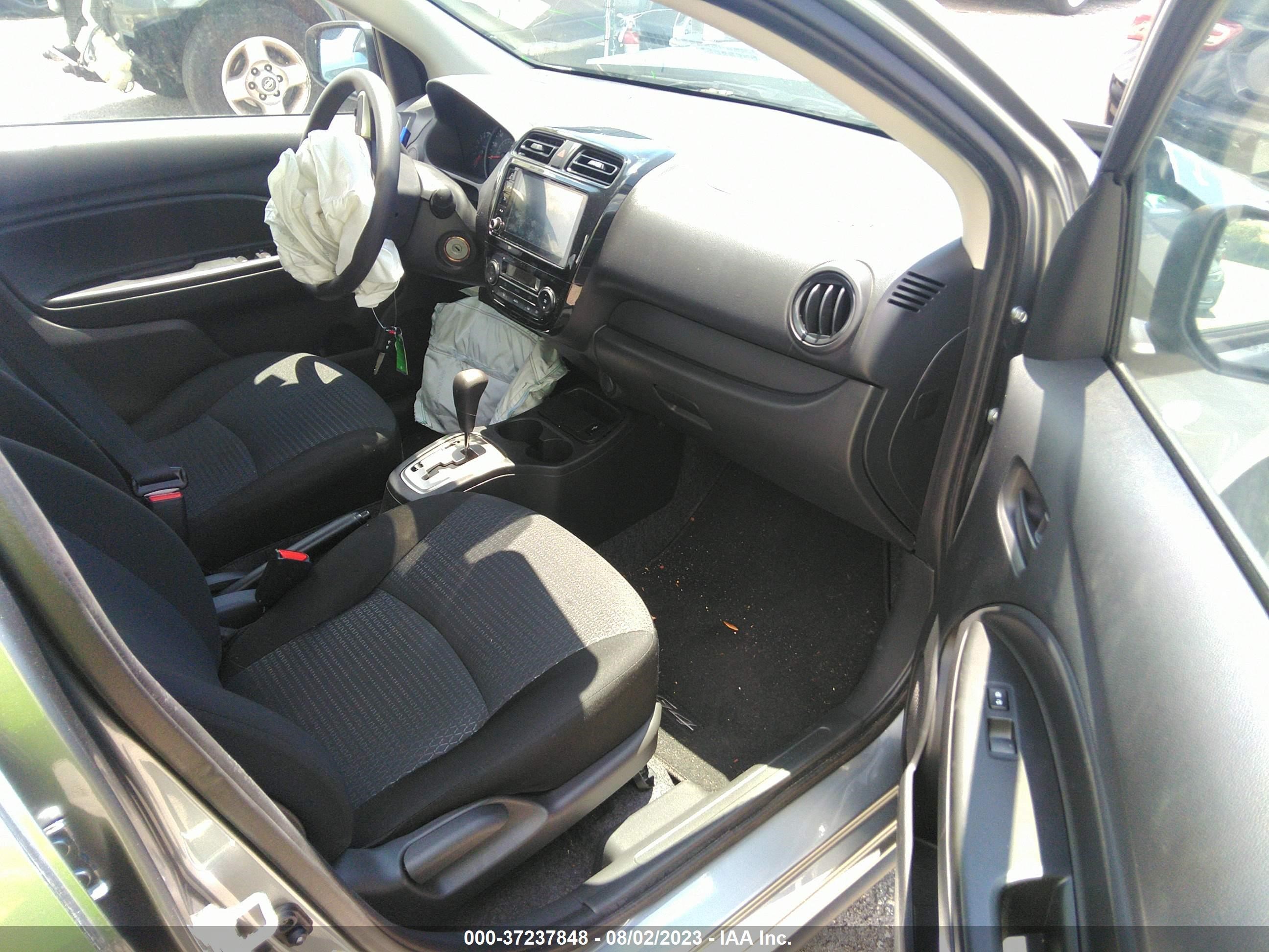 Photo 4 VIN: ML32FUFJ0PHF03883 - MITSUBISHI MIRAGE 