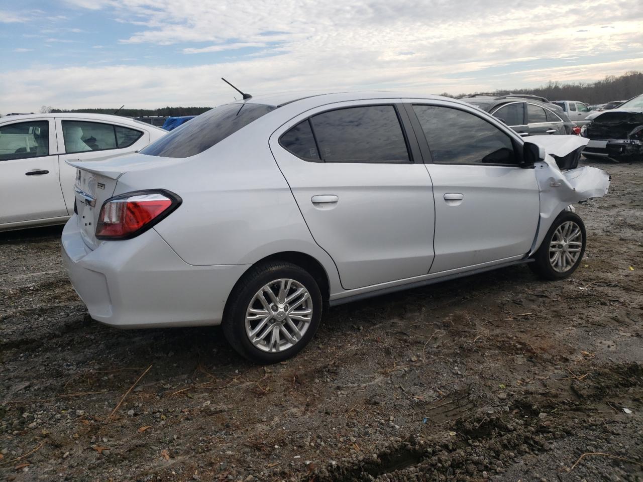 Photo 2 VIN: ML32FUFJ1PHF00703 - MITSUBISHI MIRAGE 