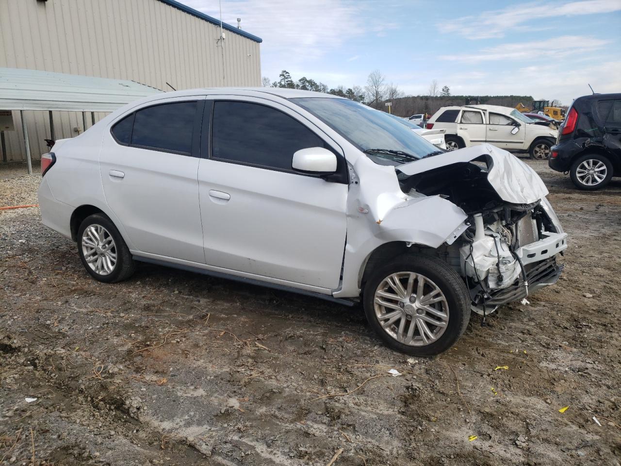 Photo 3 VIN: ML32FUFJ1PHF00703 - MITSUBISHI MIRAGE 