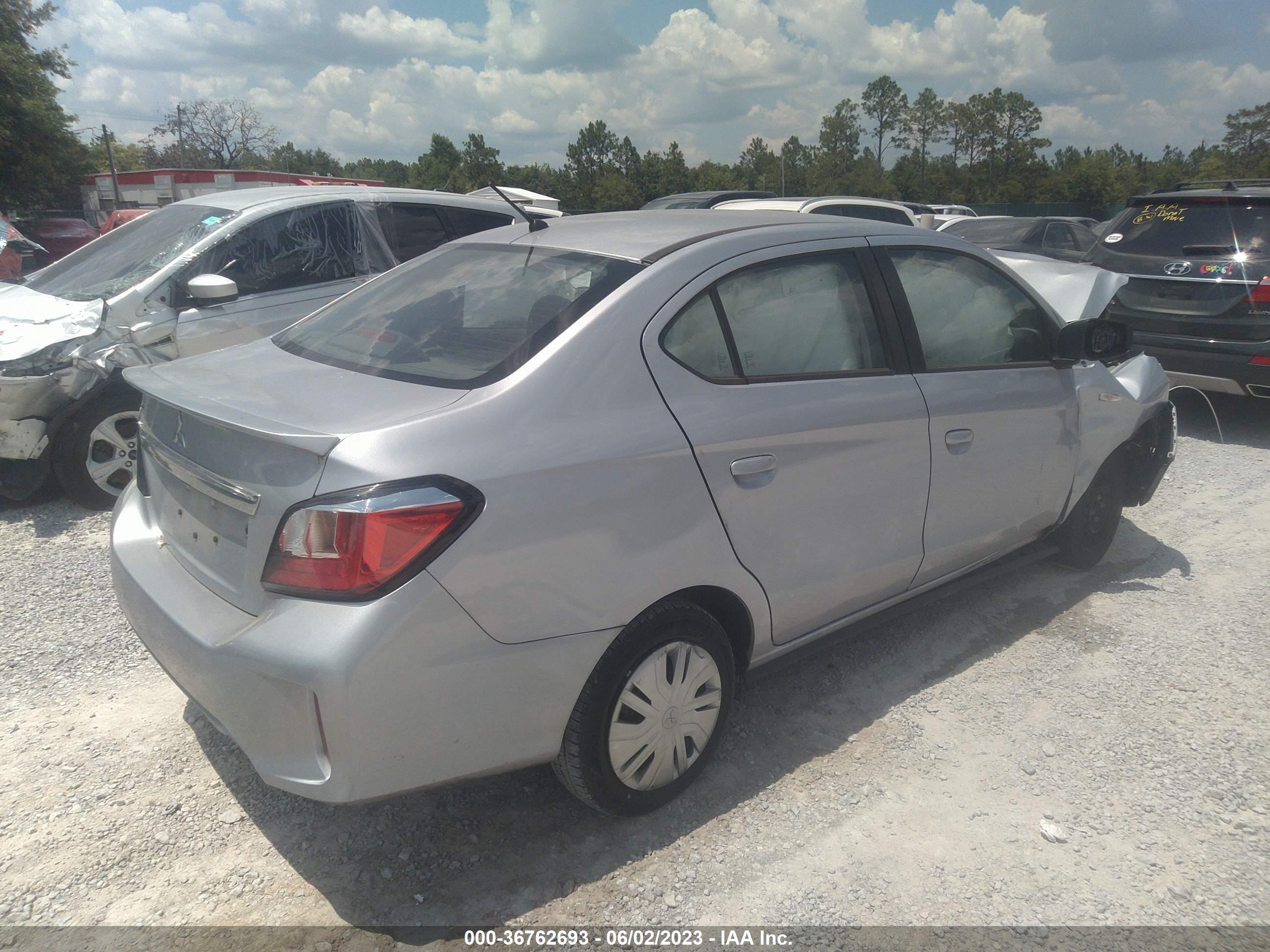 Photo 3 VIN: ML32FUFJ2NHF03882 - MITSUBISHI MIRAGE 