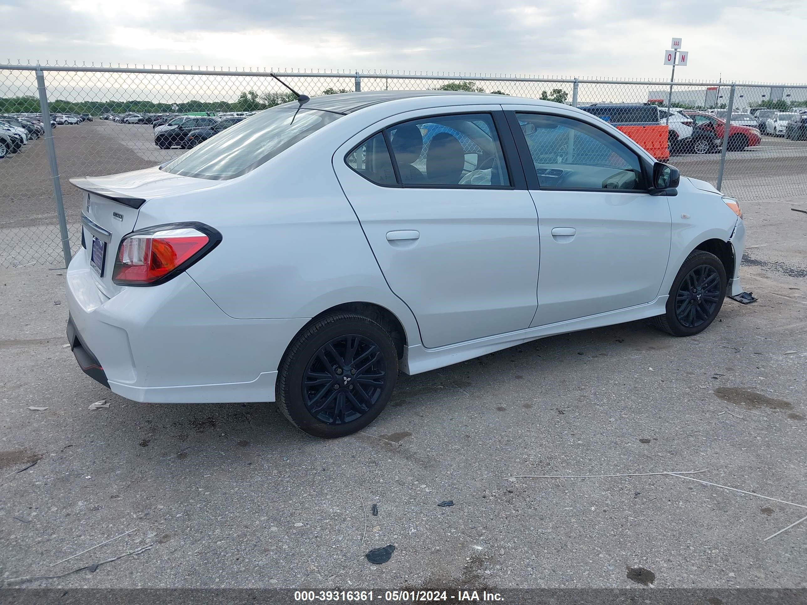 Photo 3 VIN: ML32FUFJ5RHF07317 - MITSUBISHI MIRAGE 