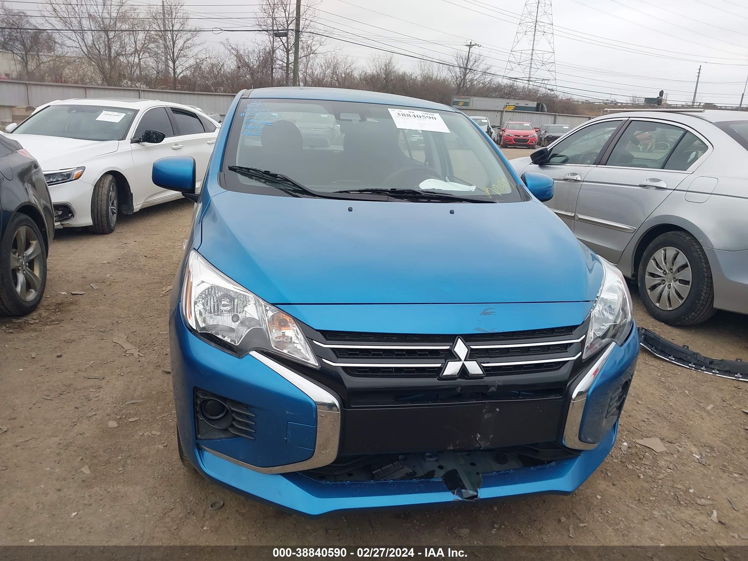 Photo 11 VIN: ML32FUFJ6RHF00747 - MITSUBISHI MIRAGE 