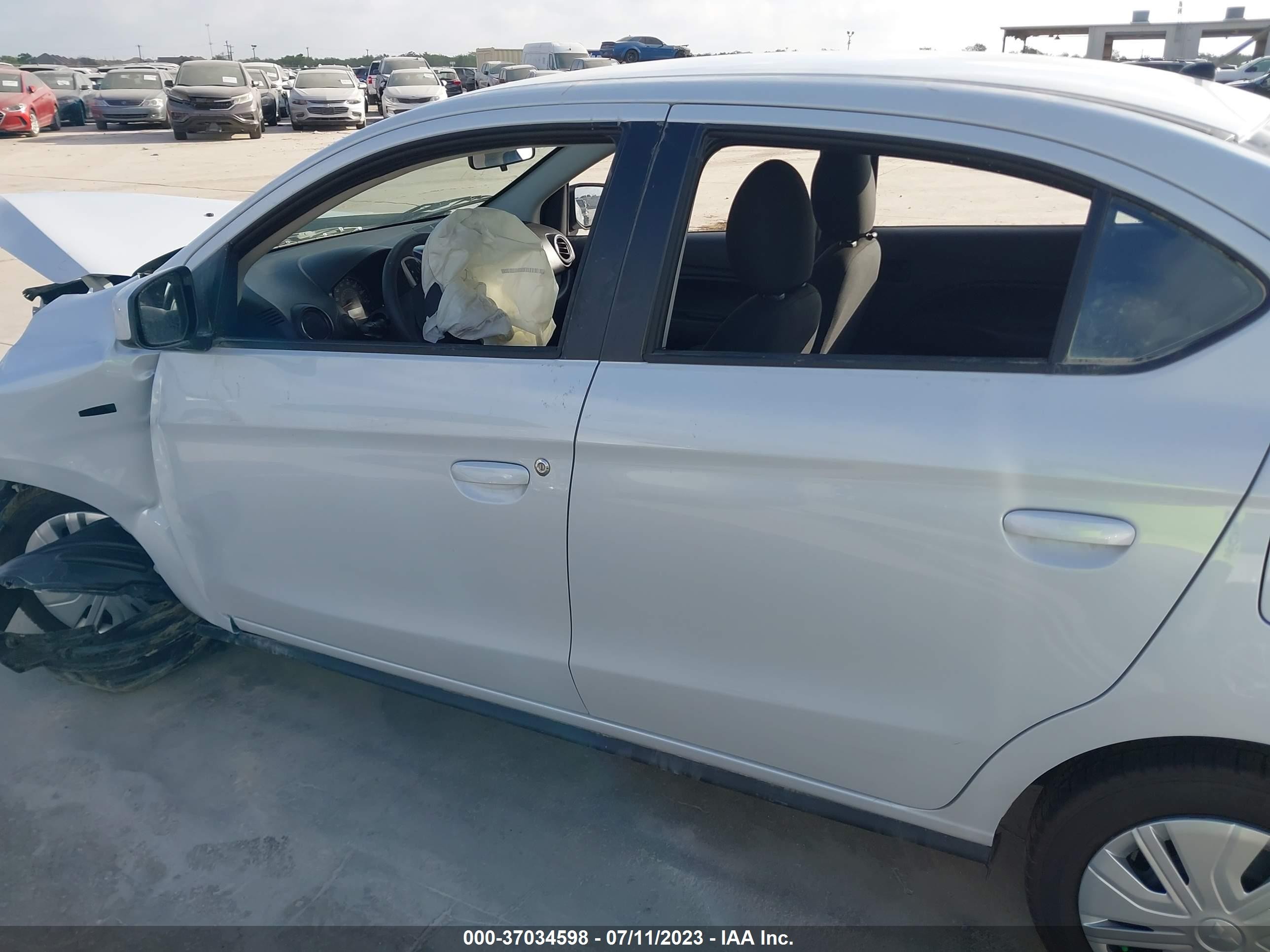 Photo 13 VIN: ML32FUFJ7PHF03931 - MITSUBISHI MIRAGE 