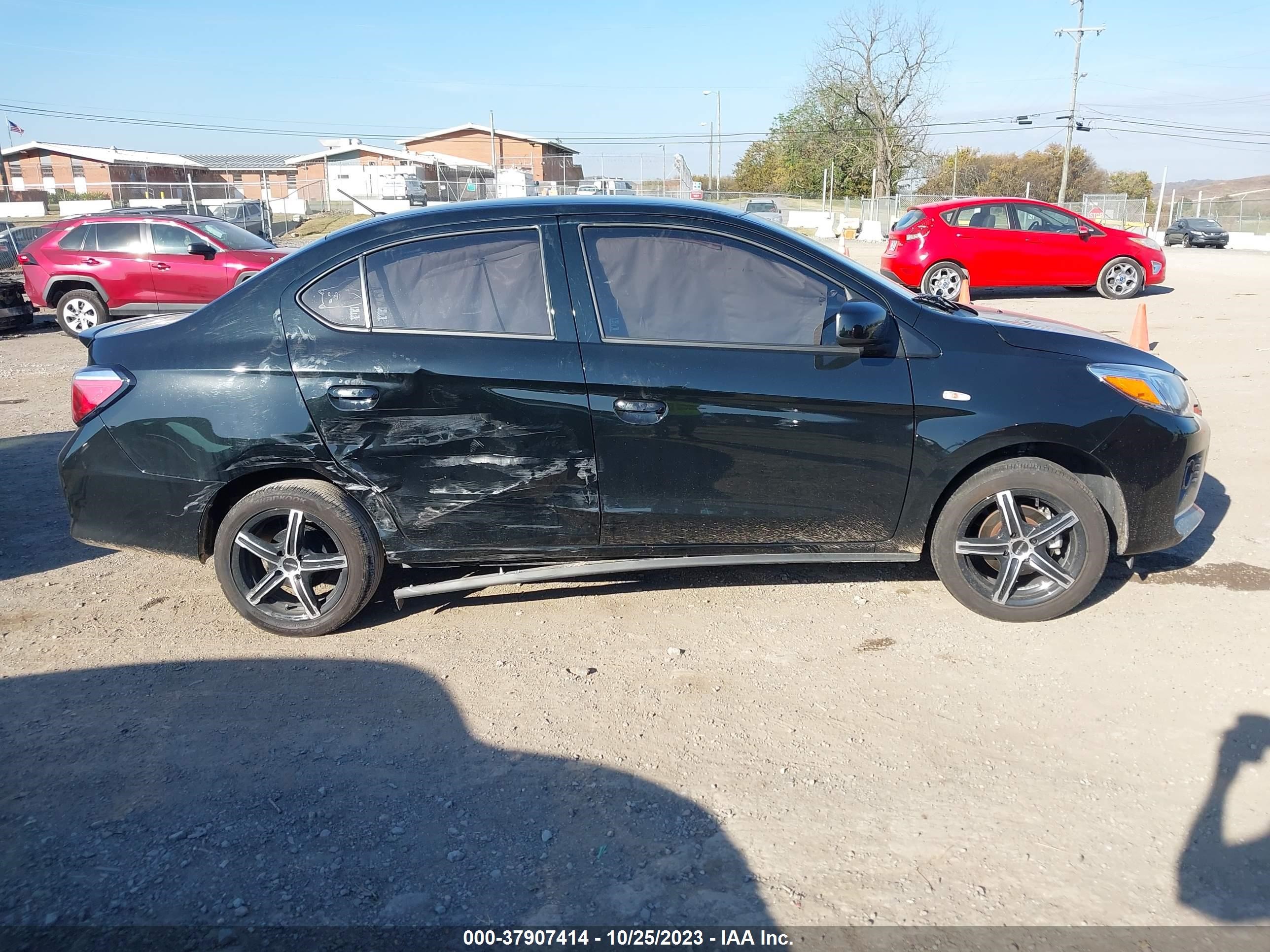 Photo 12 VIN: ML32FUFJ8PHF01766 - MITSUBISHI MIRAGE 