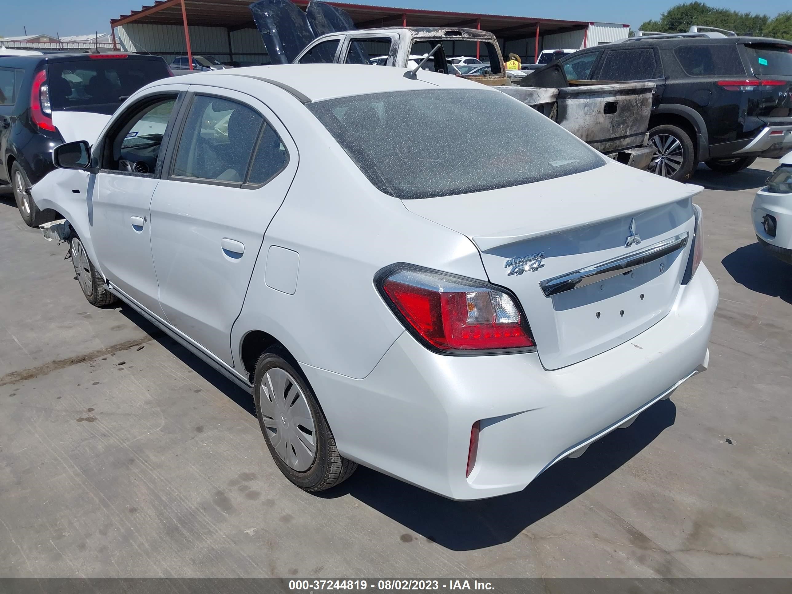 Photo 2 VIN: ML32FUFJXPHF04250 - MITSUBISHI MIRAGE 