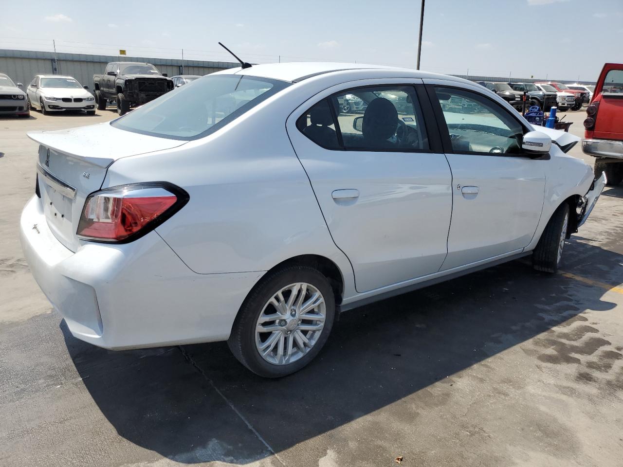 Photo 2 VIN: ML32FVFJ2PHF02935 - MITSUBISHI MIRAGE 