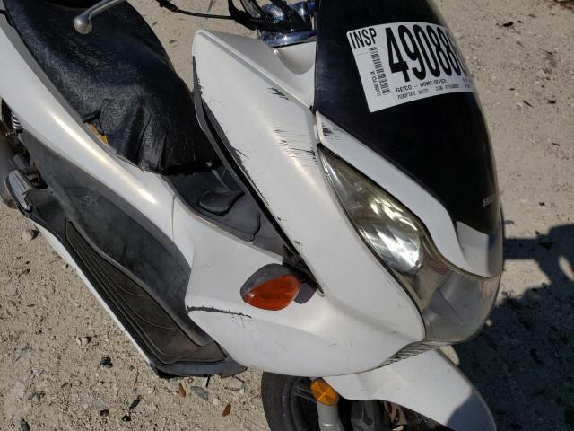 Photo 8 VIN: MLHJF2806B5000767 - HONDA PCX 