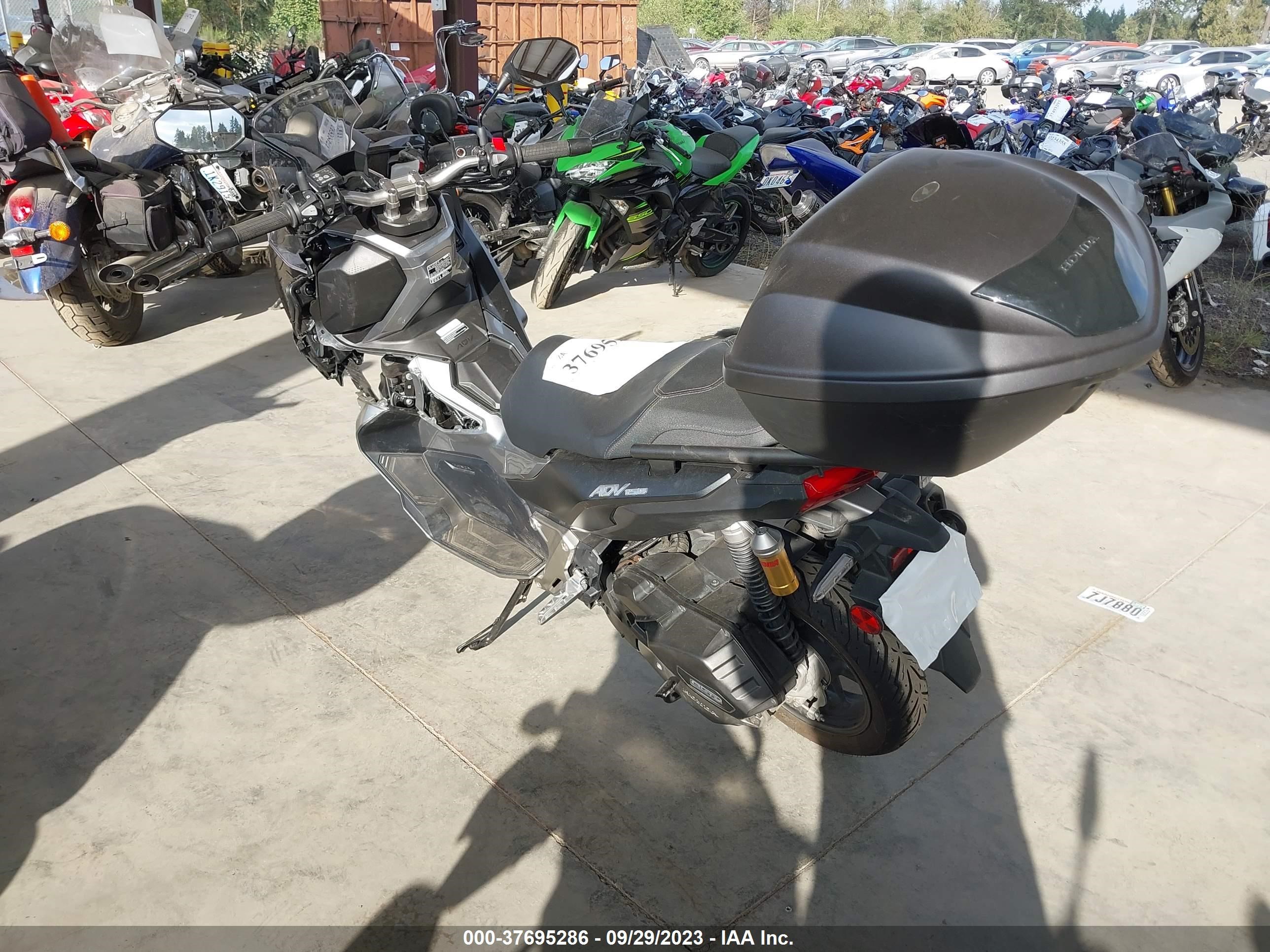 Photo 2 VIN: MLHKF3857M5001449 - HONDA NULL 