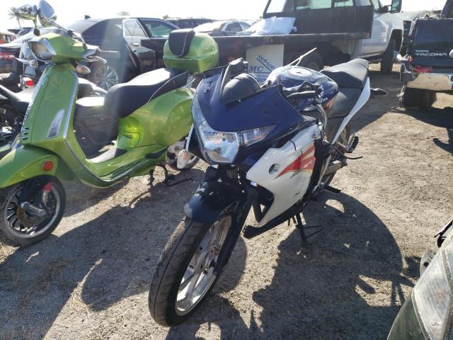 Photo 1 VIN: MLHMC4102C5200266 - HONDA CBR250 R 