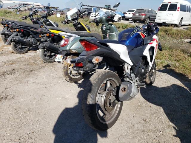 Photo 3 VIN: MLHMC4102C5200266 - HONDA CBR250 R 