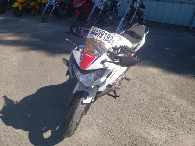 Photo 1 VIN: MLHMC4106D5300615 - HONDA CBR250 R 