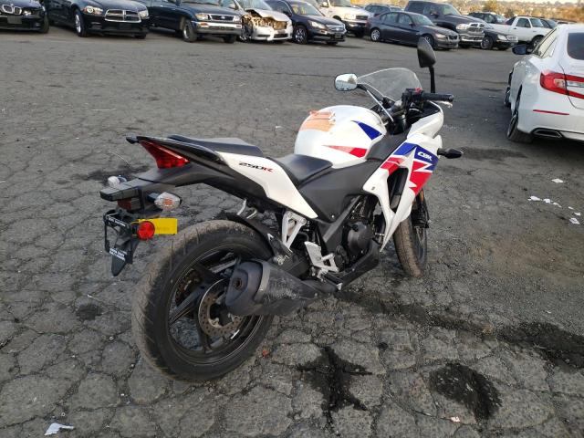 Photo 3 VIN: MLHMC4107D5302180 - HONDA CBR250 R 