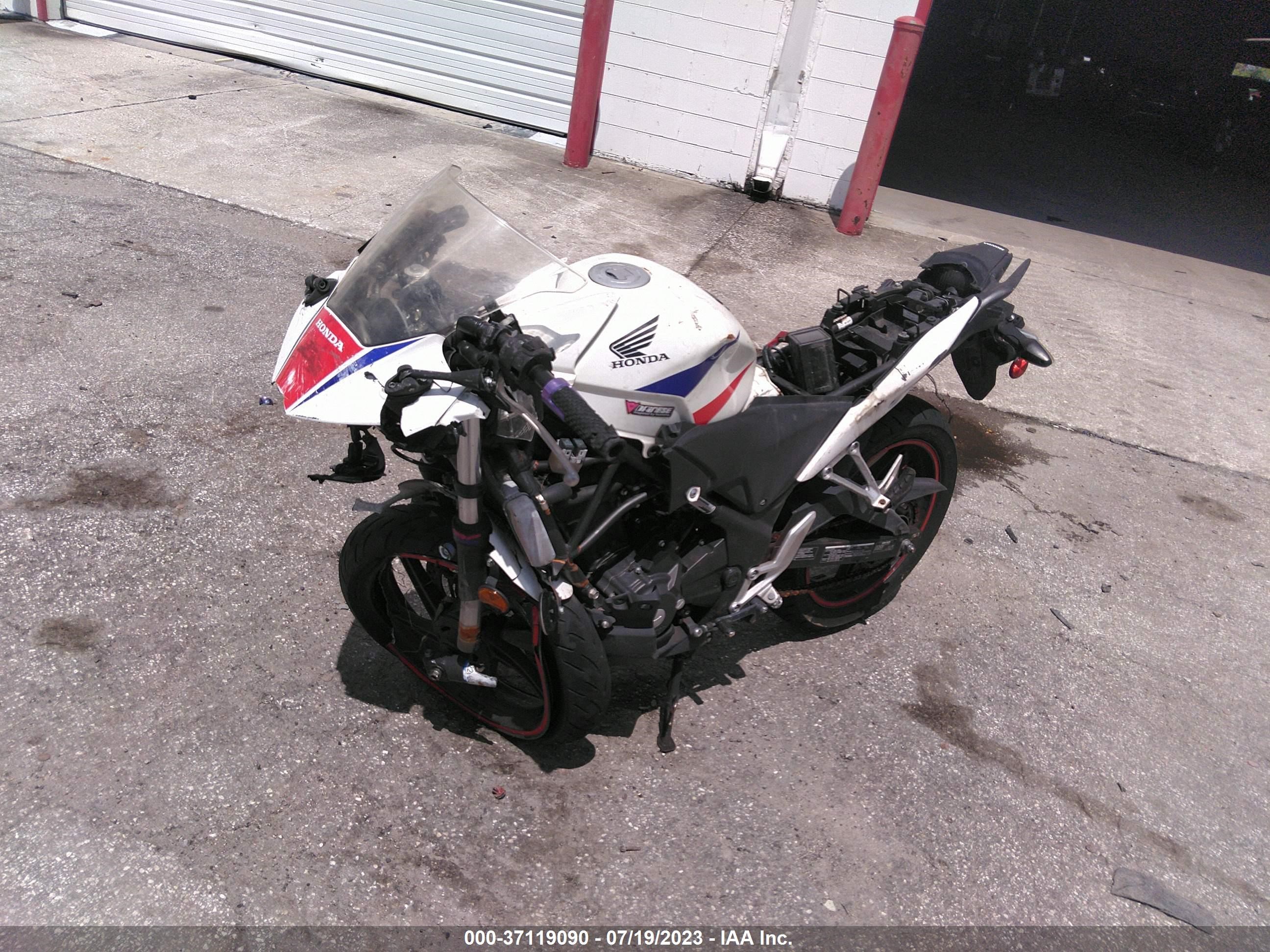 Photo 1 VIN: MLHMC410XD5301654 - HONDA NULL 