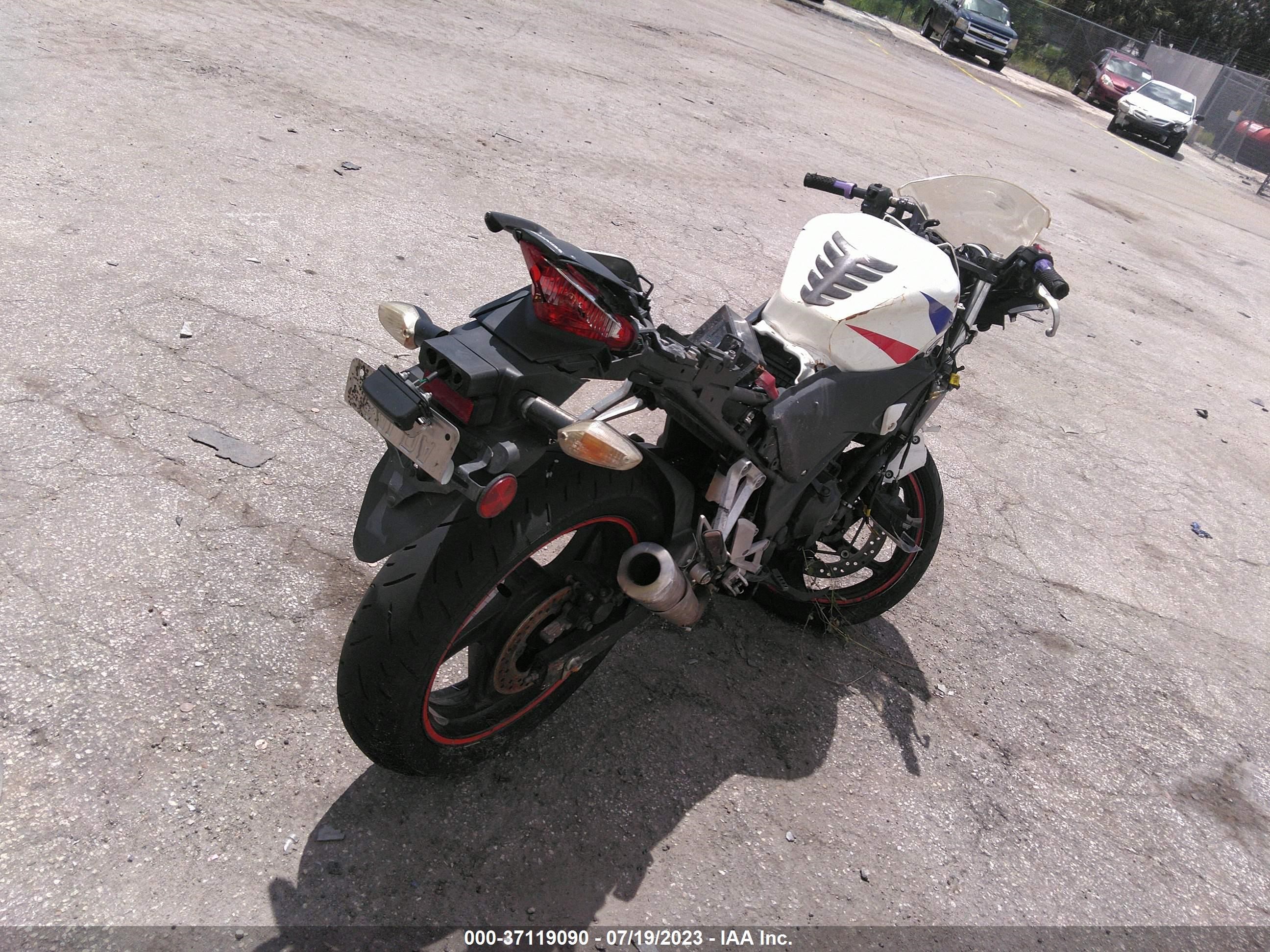 Photo 3 VIN: MLHMC410XD5301654 - HONDA NULL 