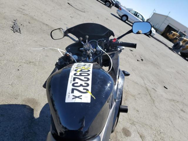 Photo 4 VIN: MLHMC4117D5300681 - HONDA CBR250 RA- 