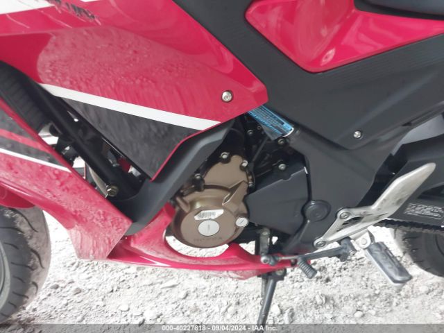 Photo 8 VIN: MLHNC5105K5500876 - HONDA CBR300R 